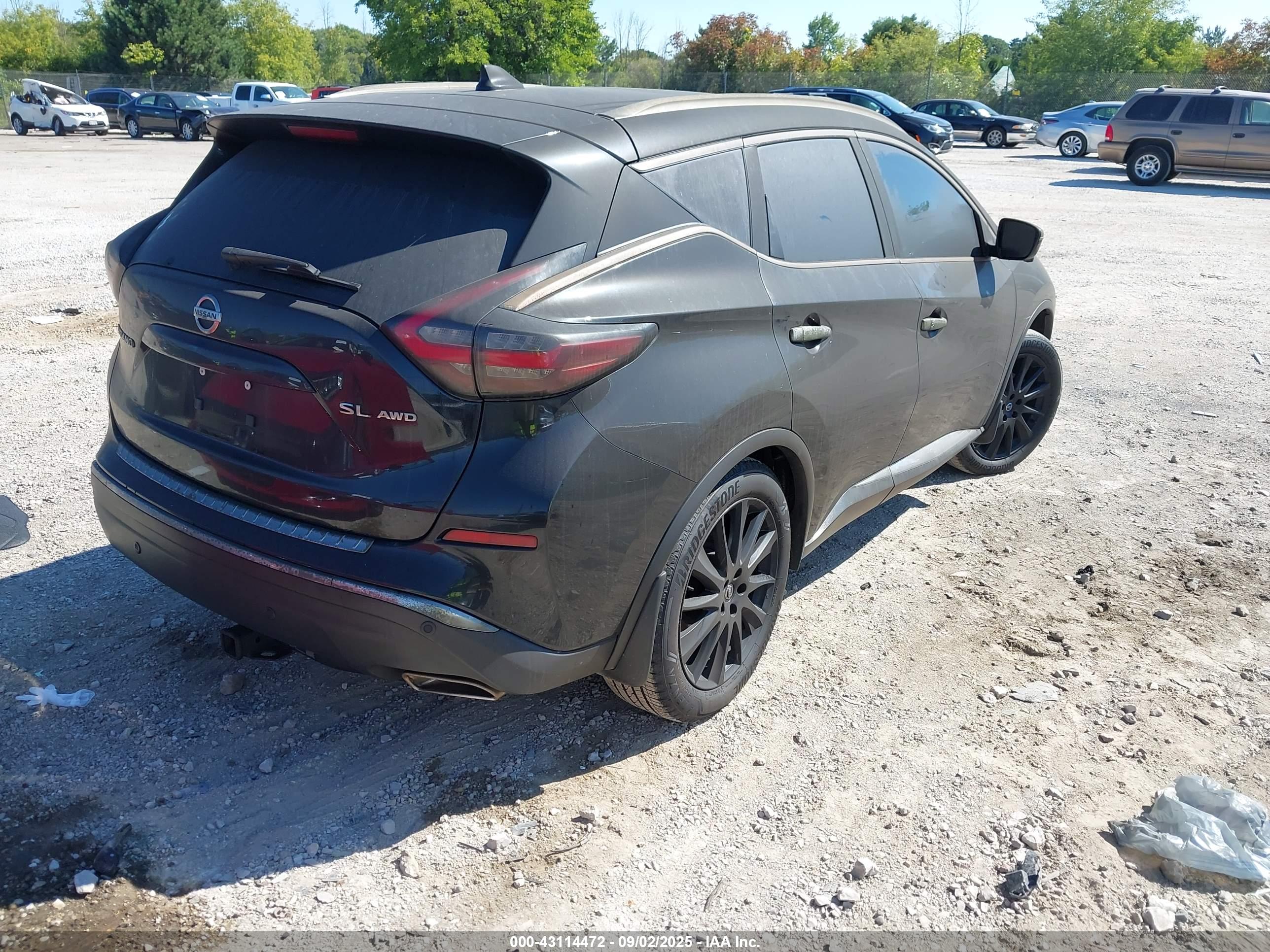 NISSAN MURANO image 4