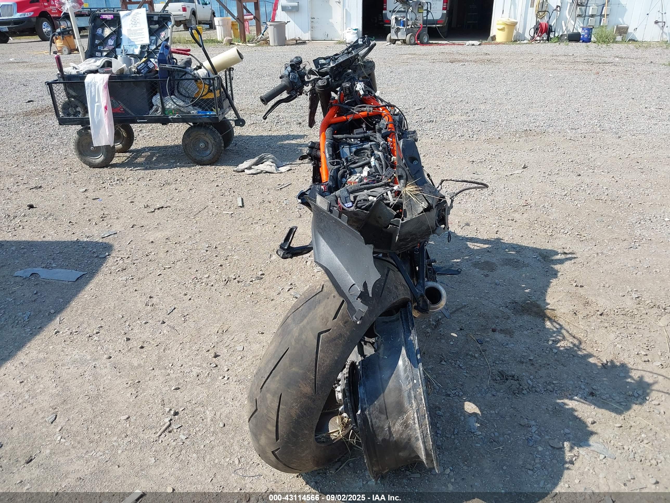 KTM 1290 image 6