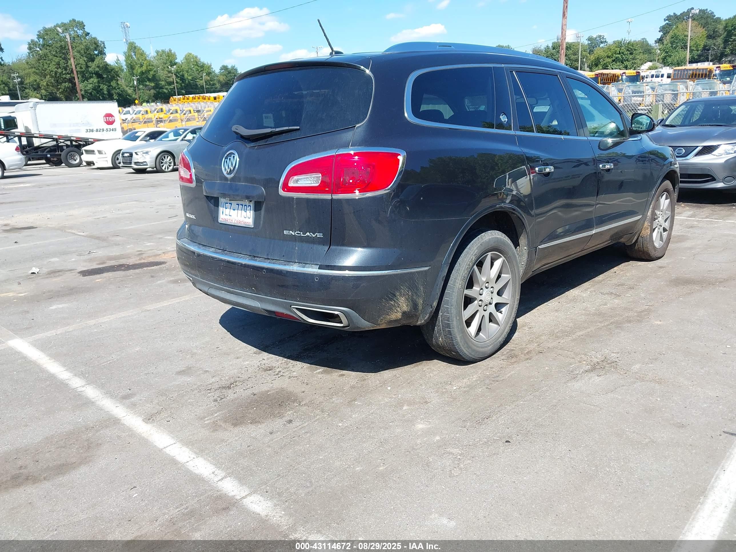 BUICK ENCLAVE image 4