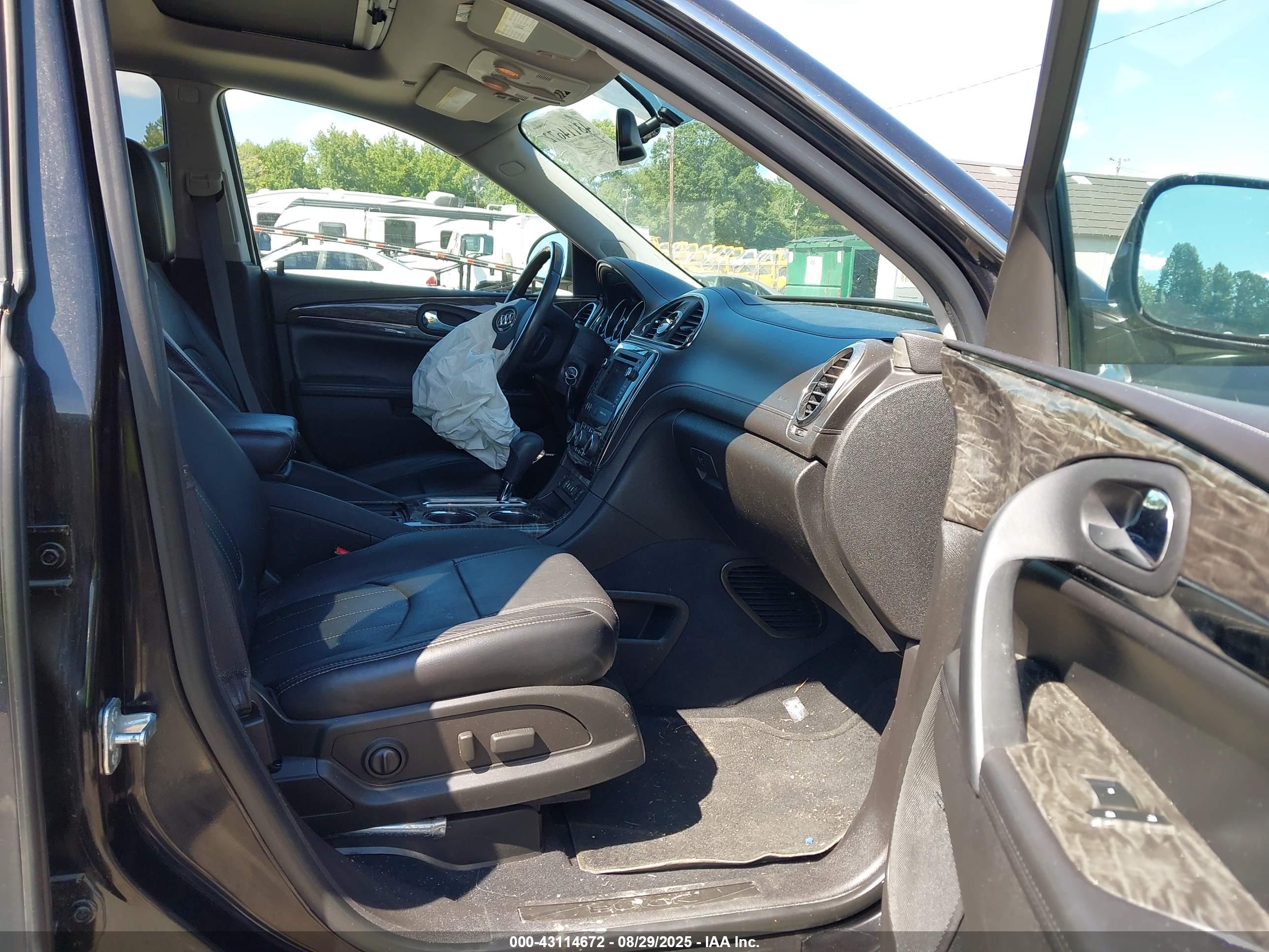 BUICK ENCLAVE image 5