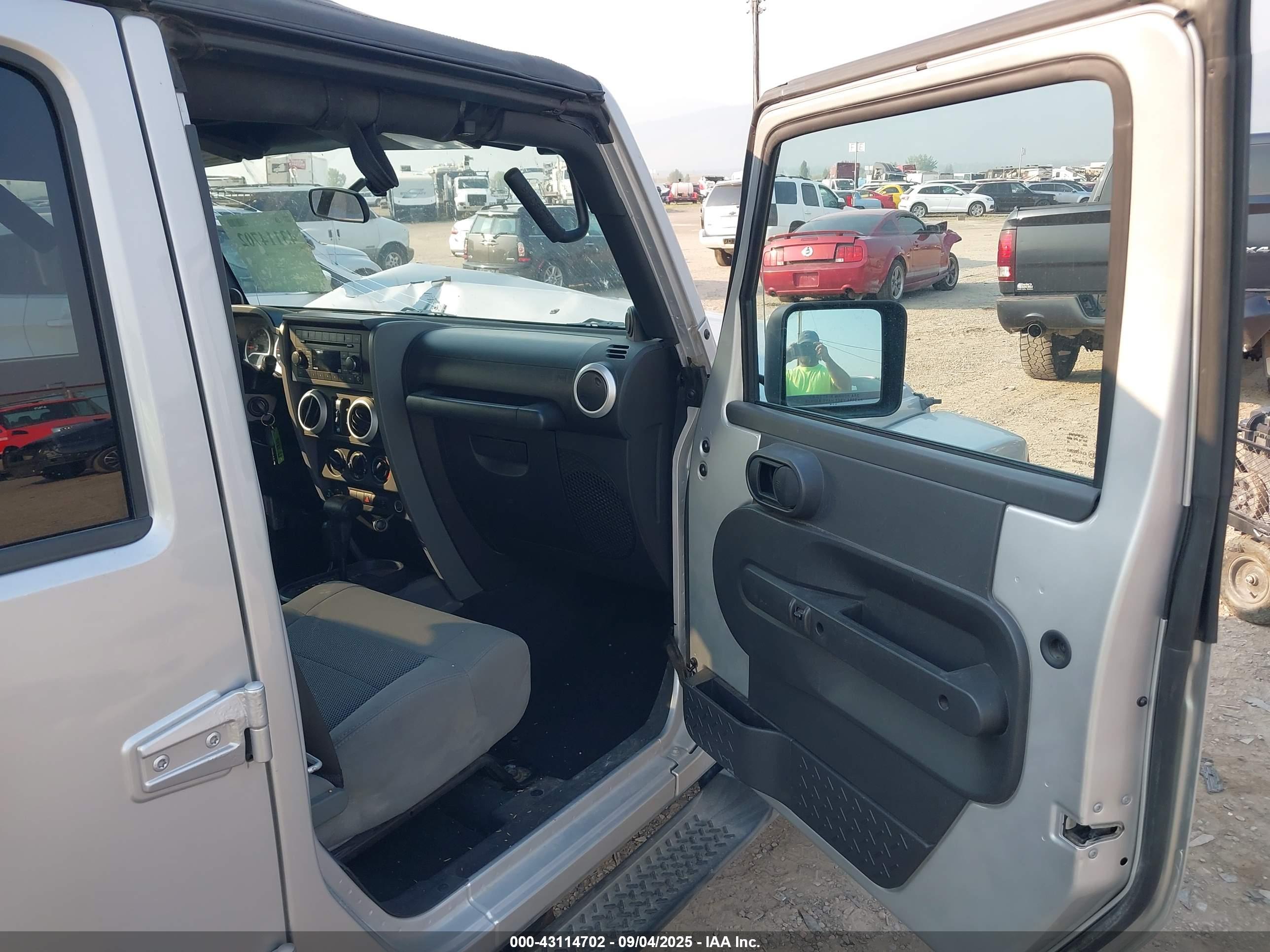 JEEP WRANGLER image 5