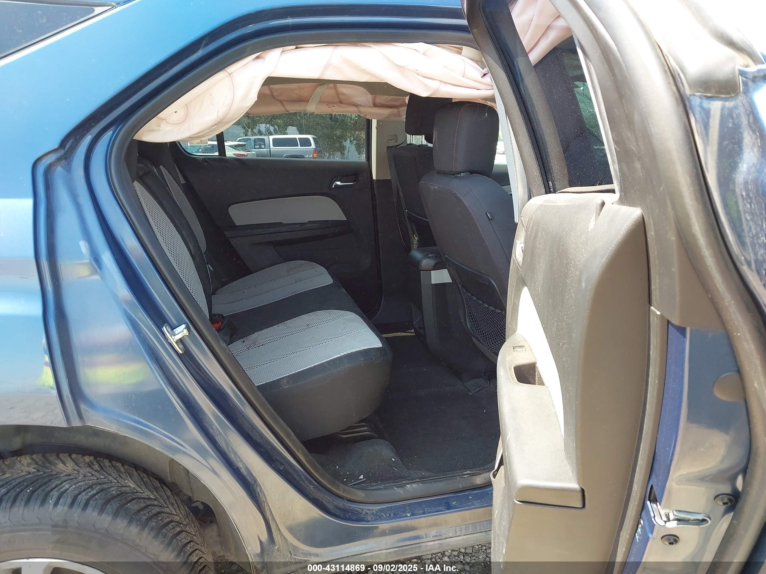 CHEVROLET EQUINOX image 8