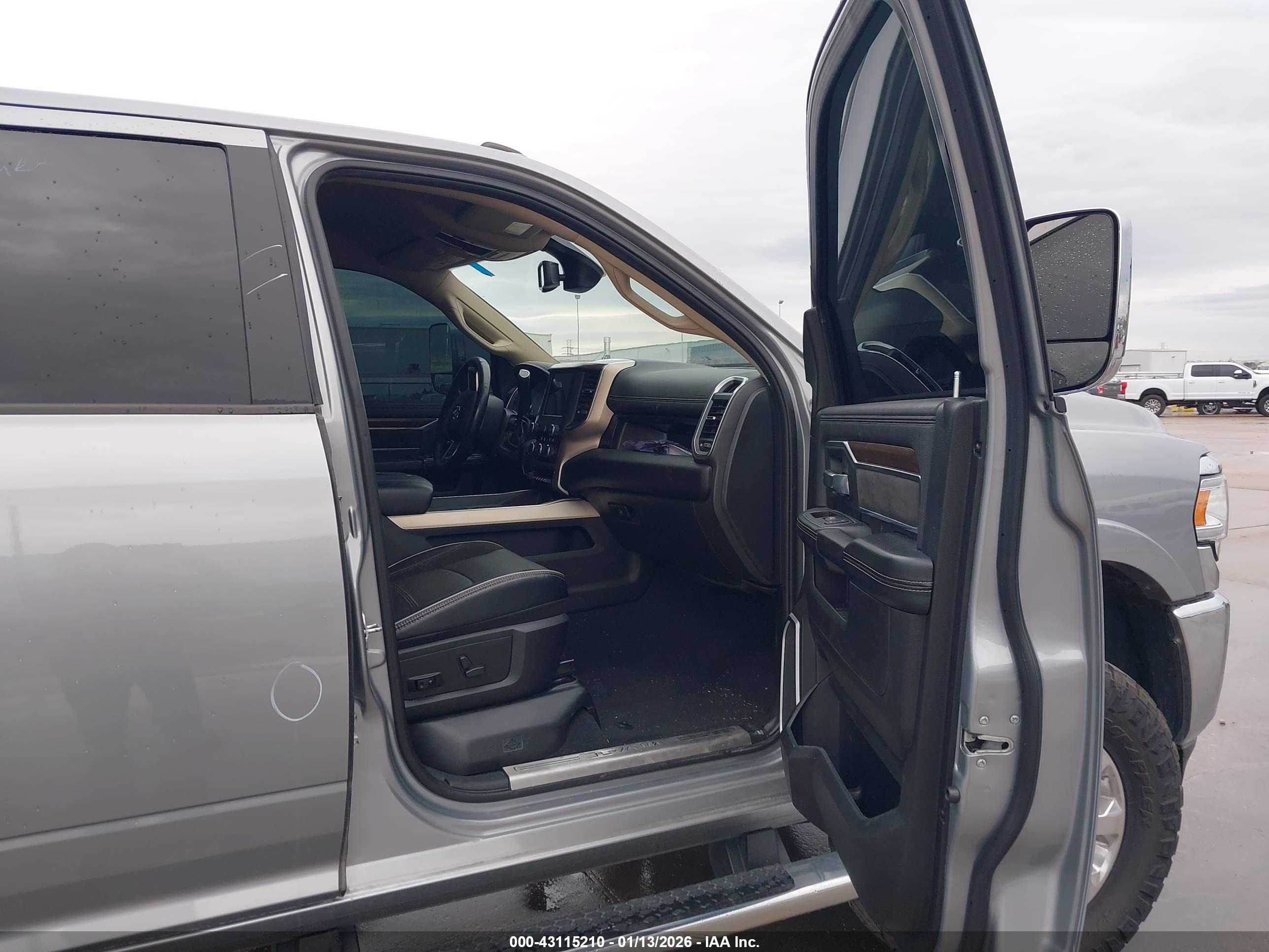 RAM 2500 image 5