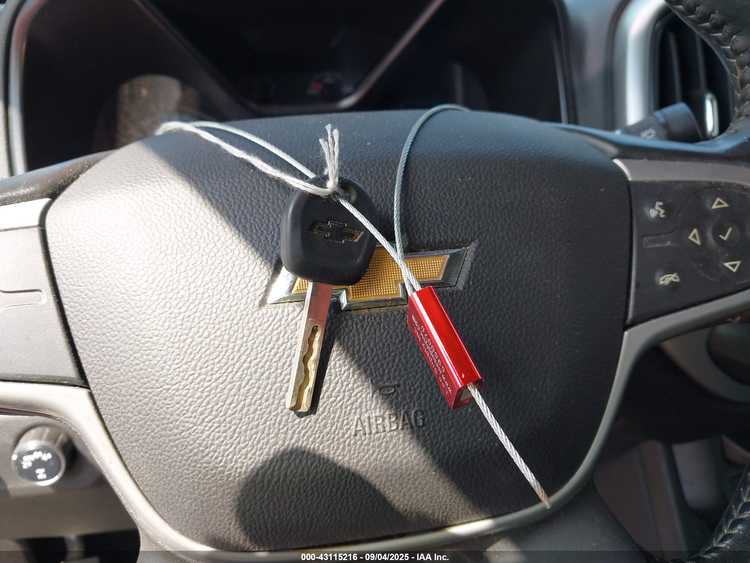CHEVROLET COLORADO image 11