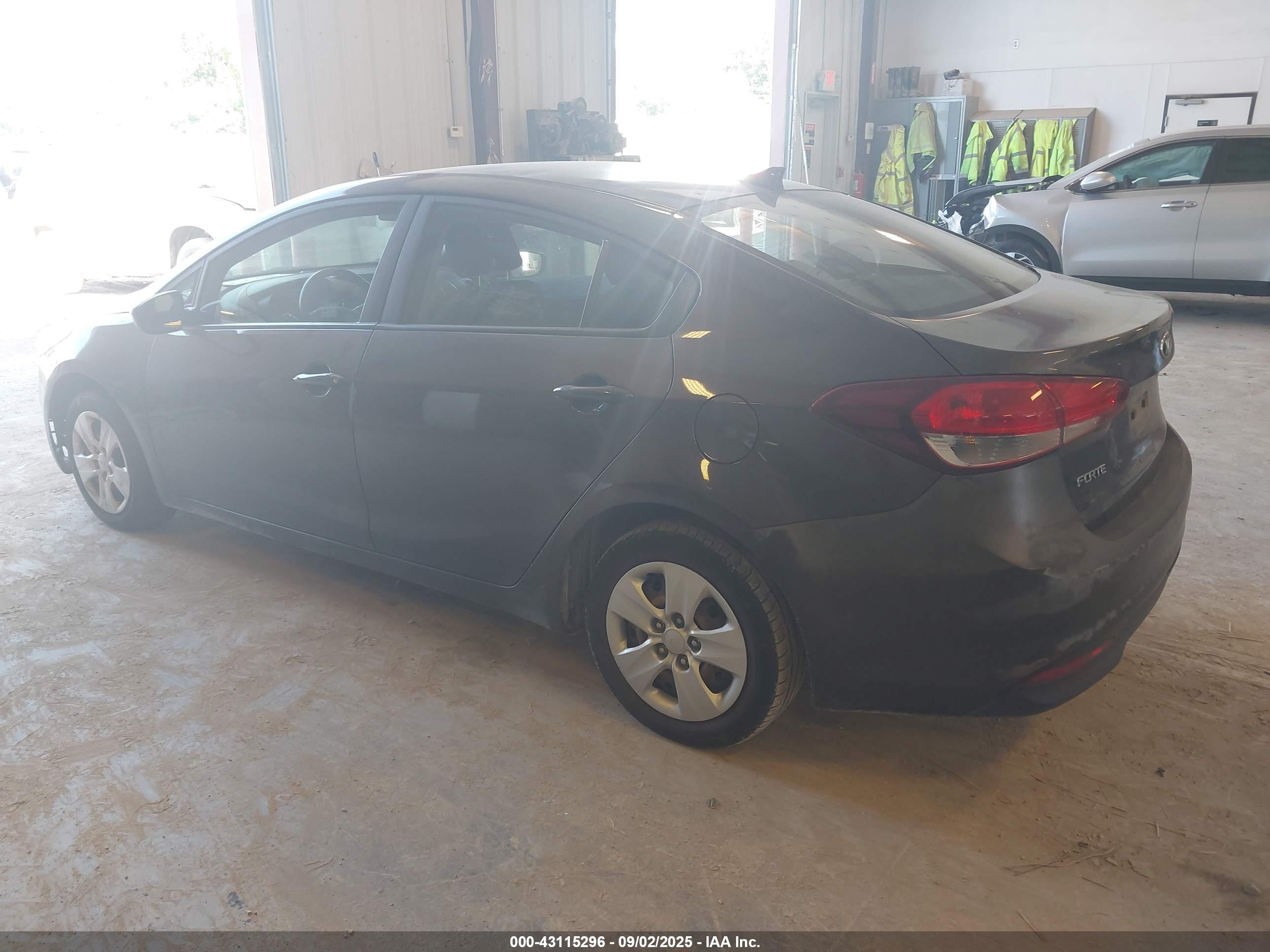 KIA FORTE image 3
