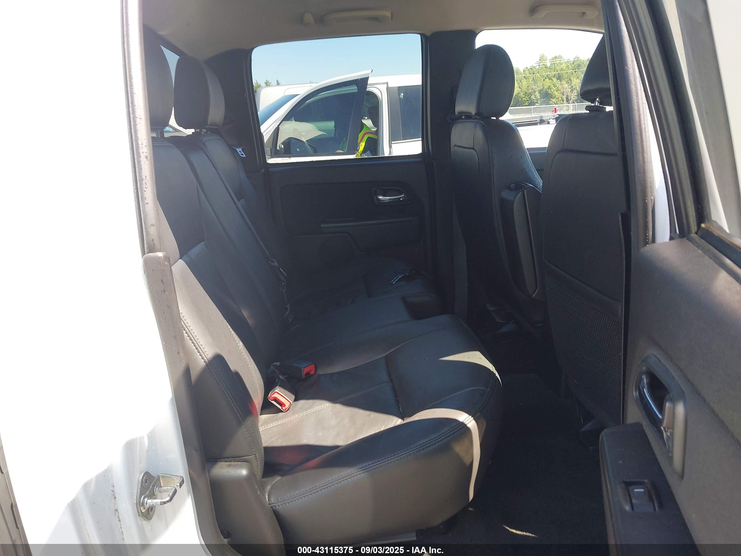 GMC CANYON image 8