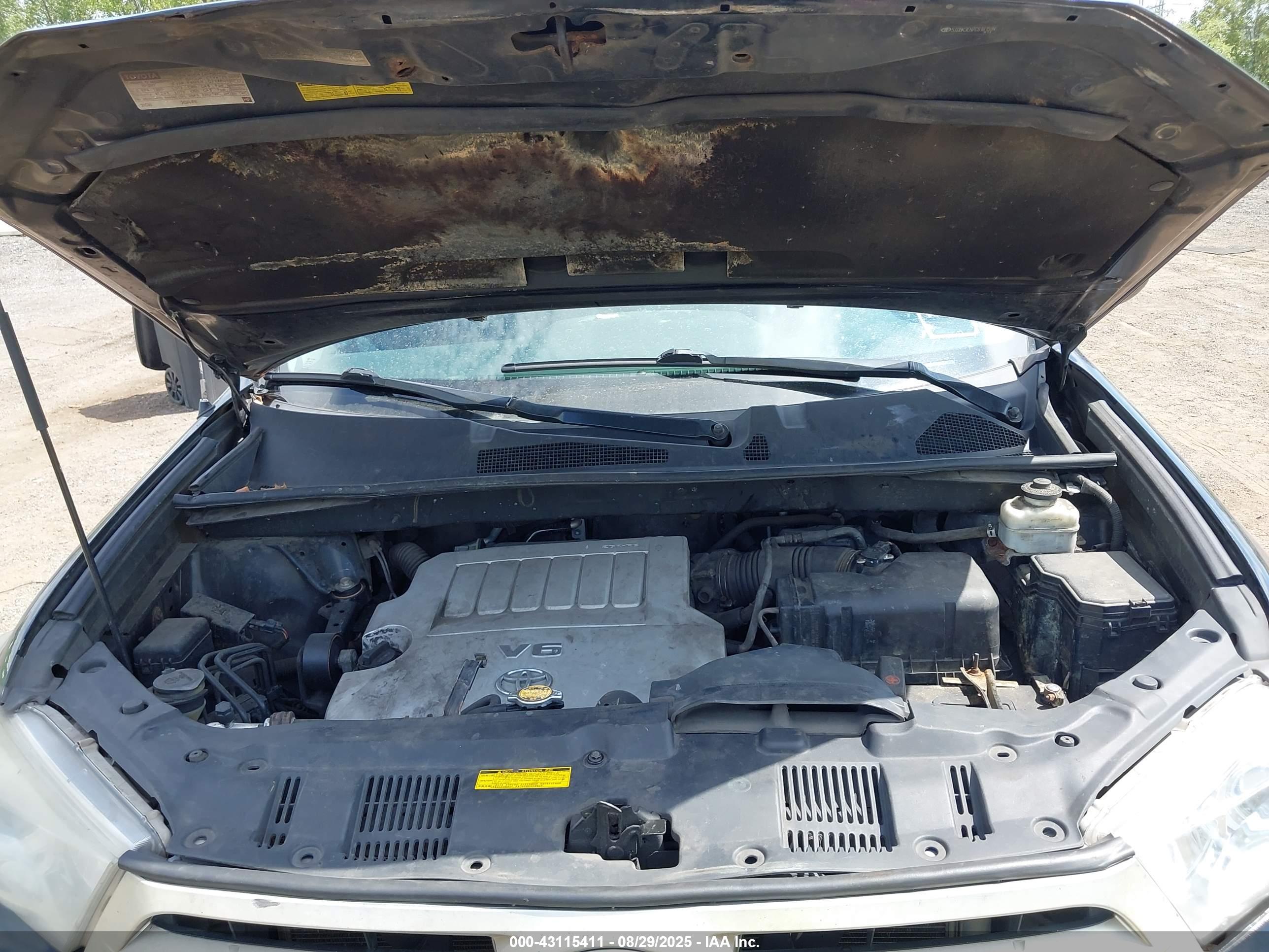 TOYOTA HIGHLANDER image 10