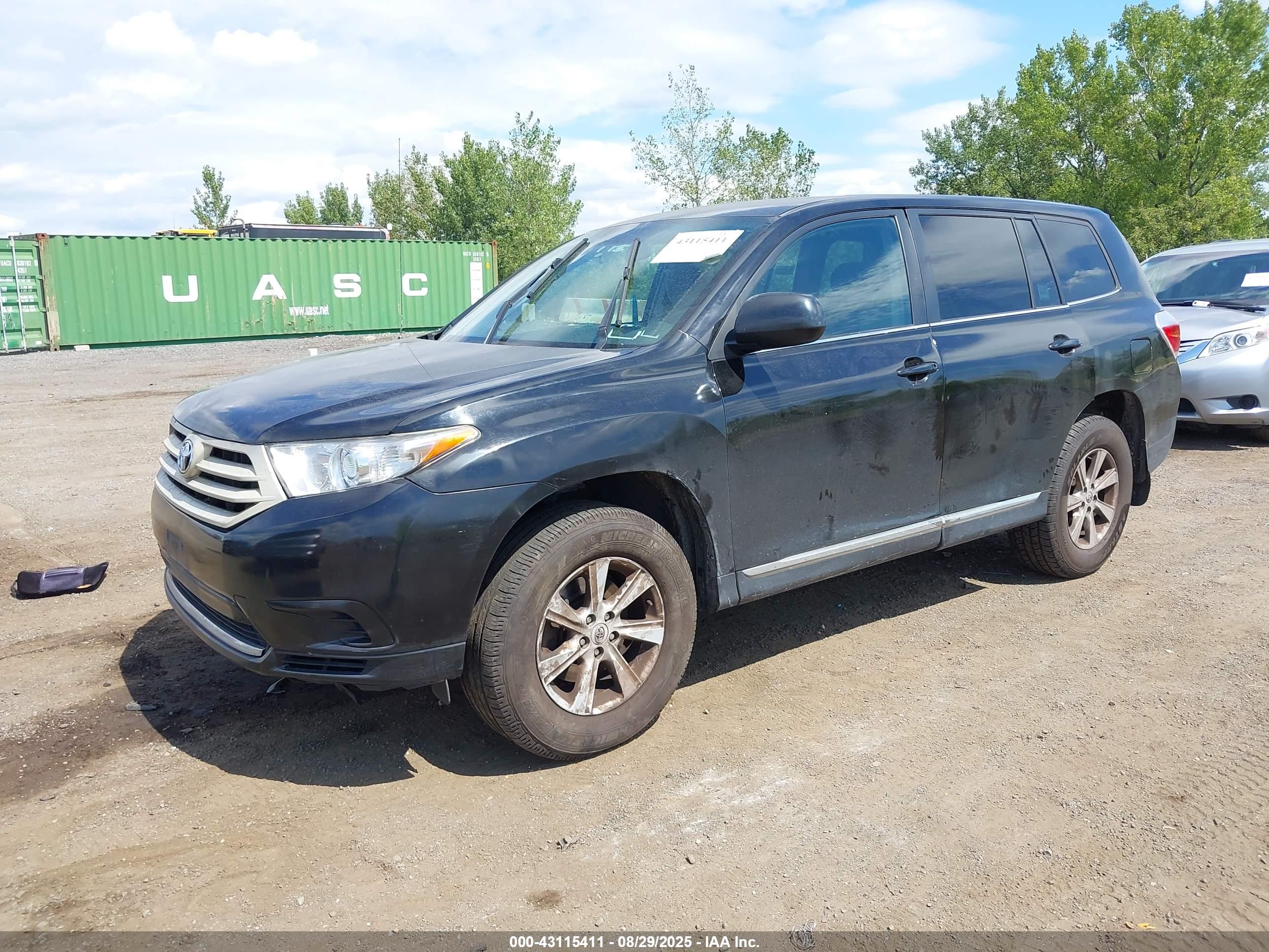 TOYOTA HIGHLANDER image 2