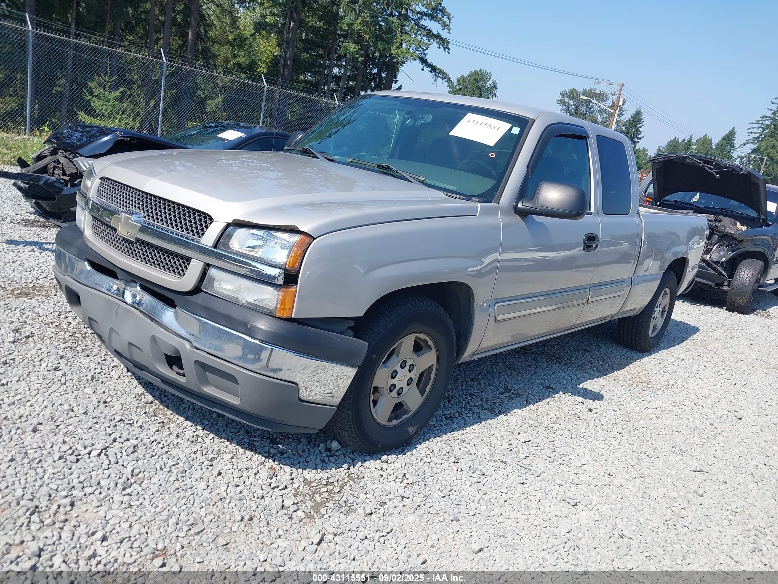CHEVROLET SILVERADO image 2