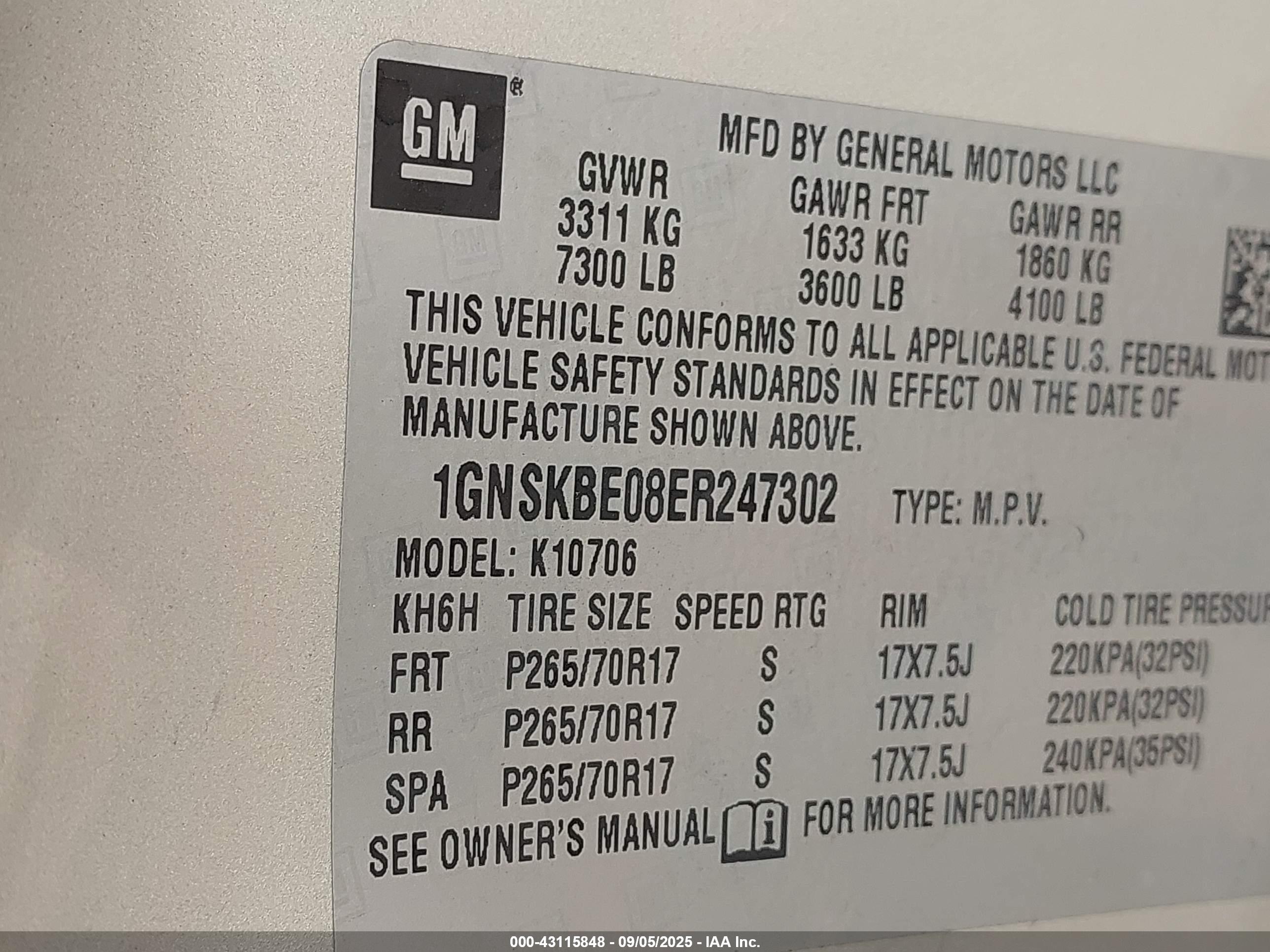 CHEVROLET TAHOE image 9
