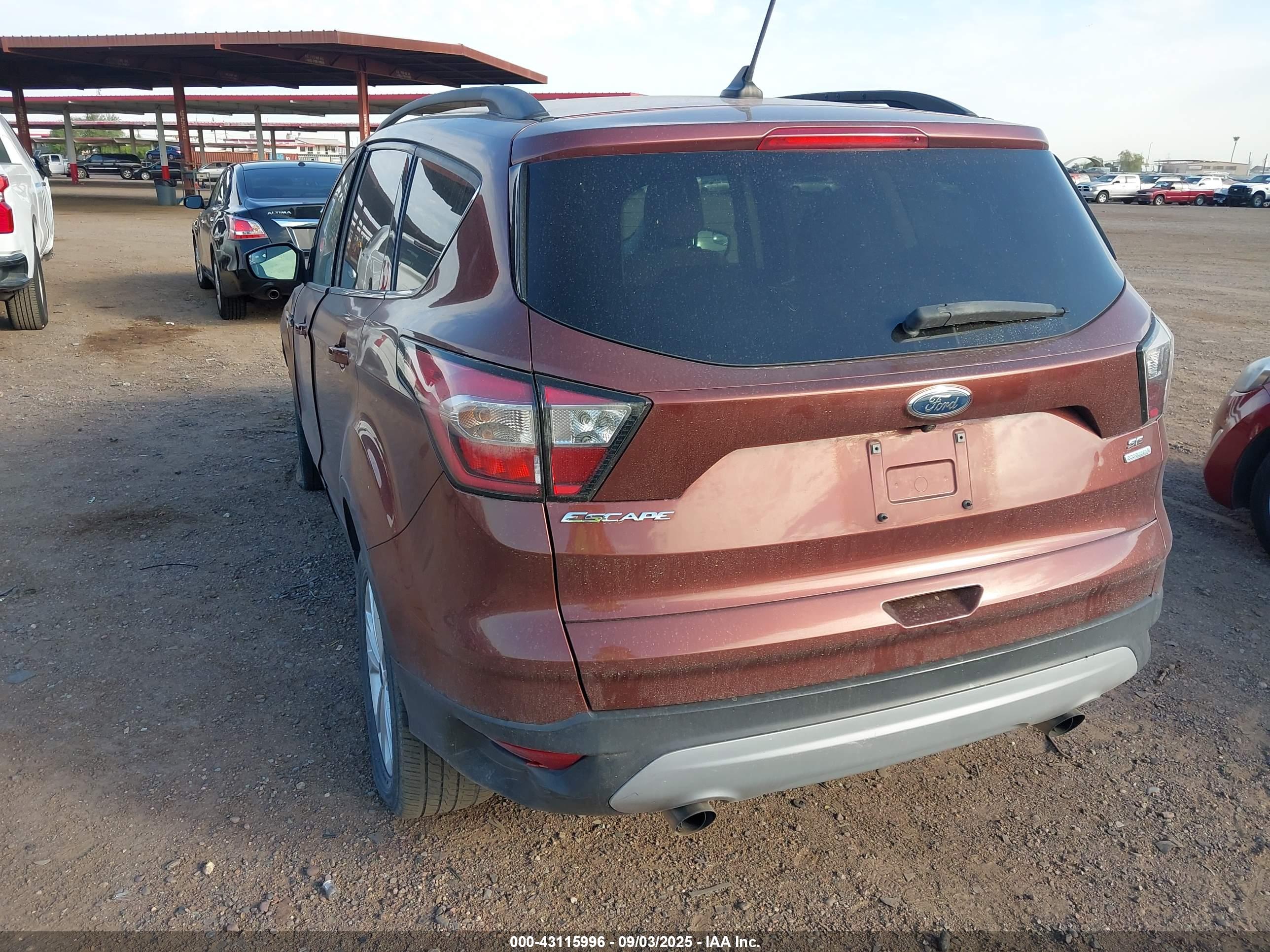 FORD ESCAPE image 3