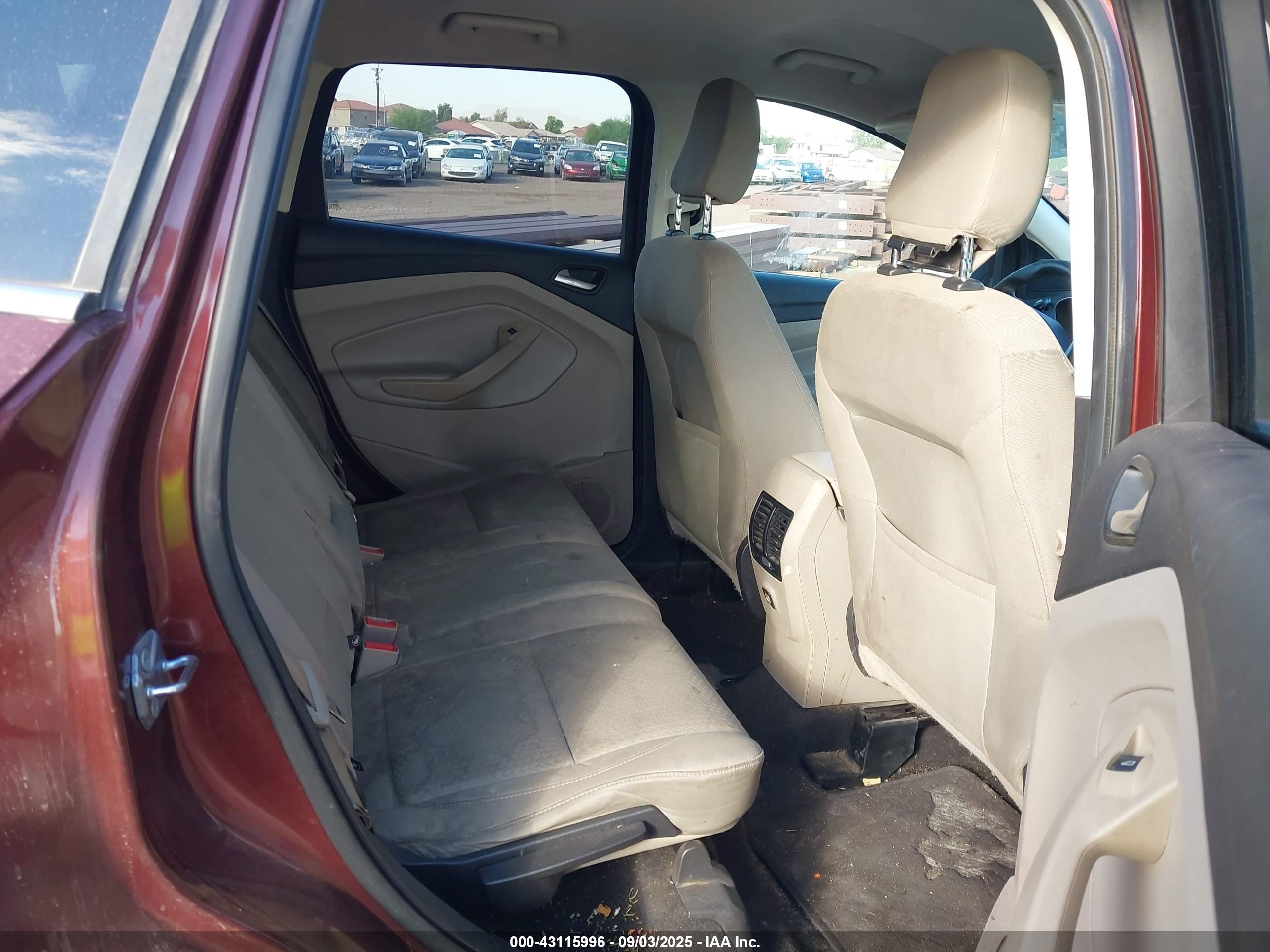 FORD ESCAPE image 8