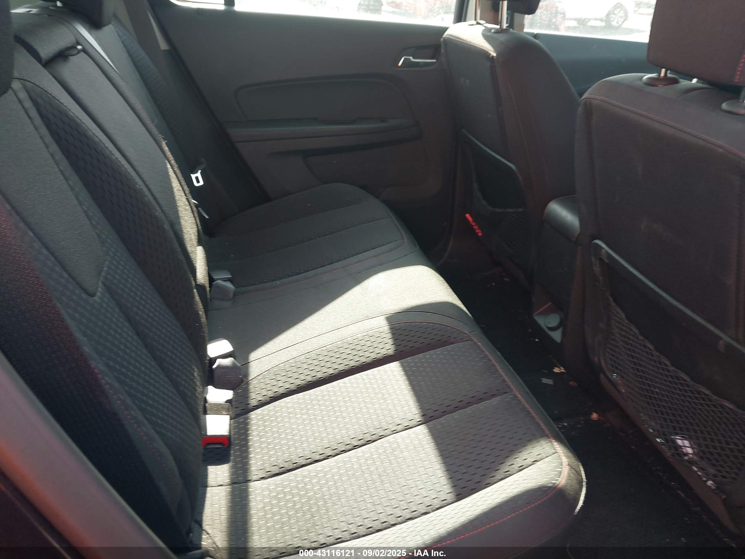 CHEVROLET EQUINOX image 8