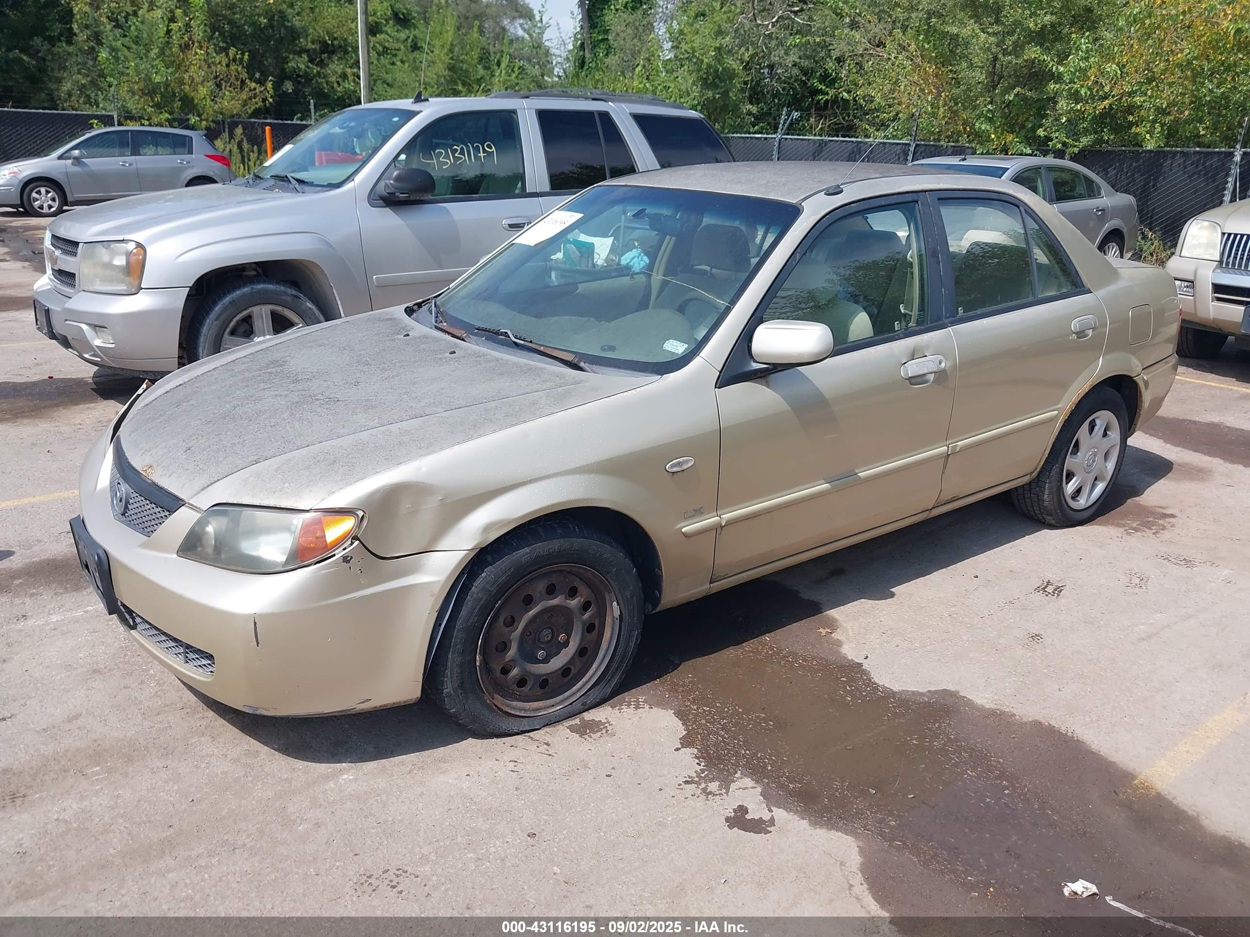 MAZDA PROTEGE image 2