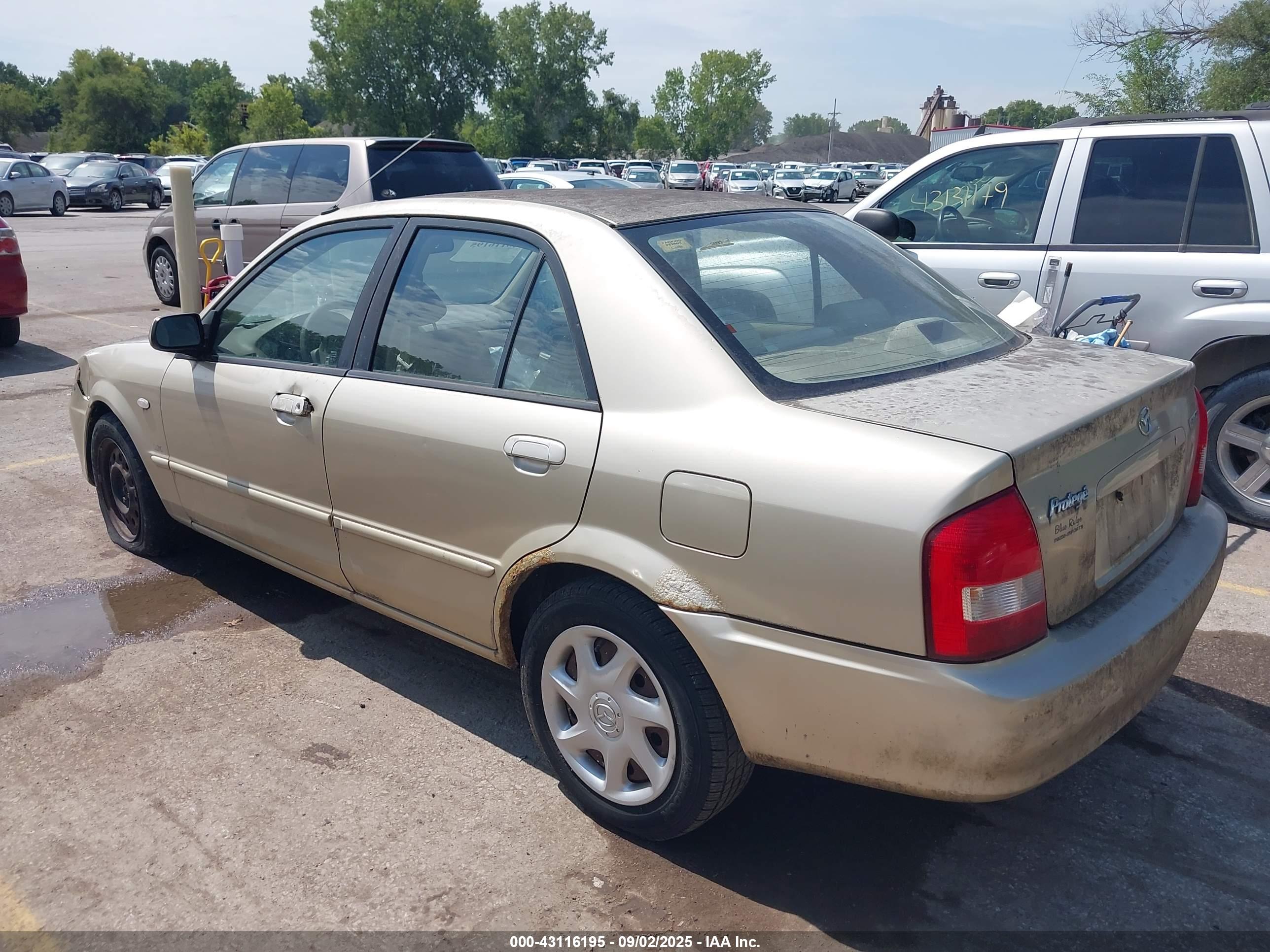 MAZDA PROTEGE image 3