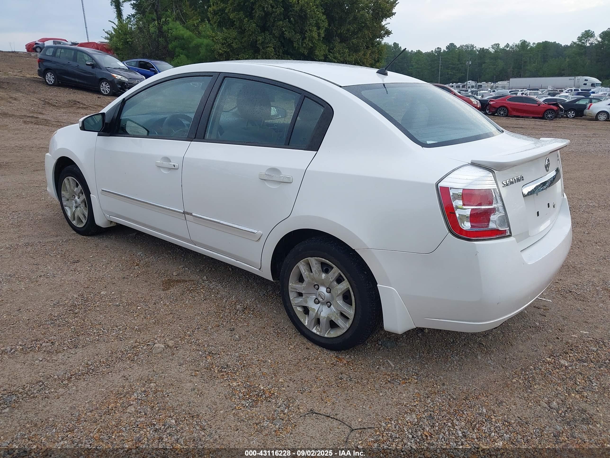 NISSAN SENTRA image 3