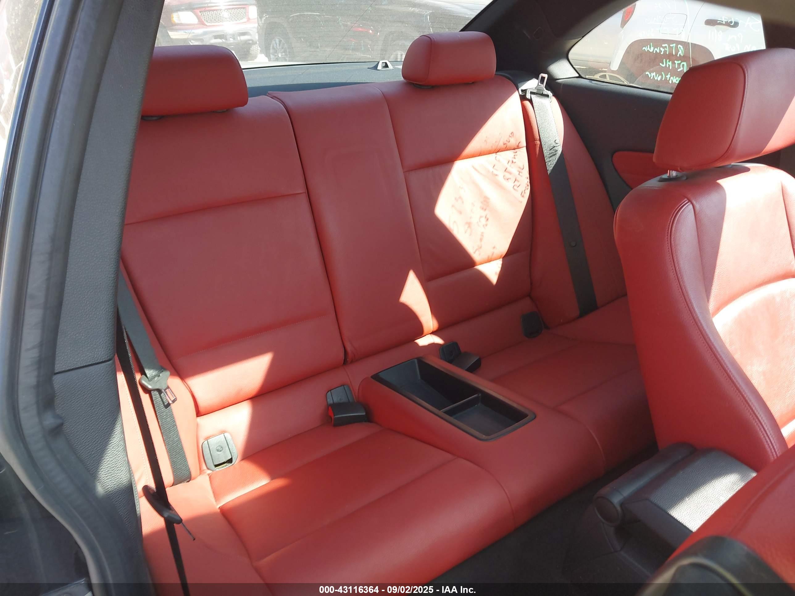 BMW 128I image 8