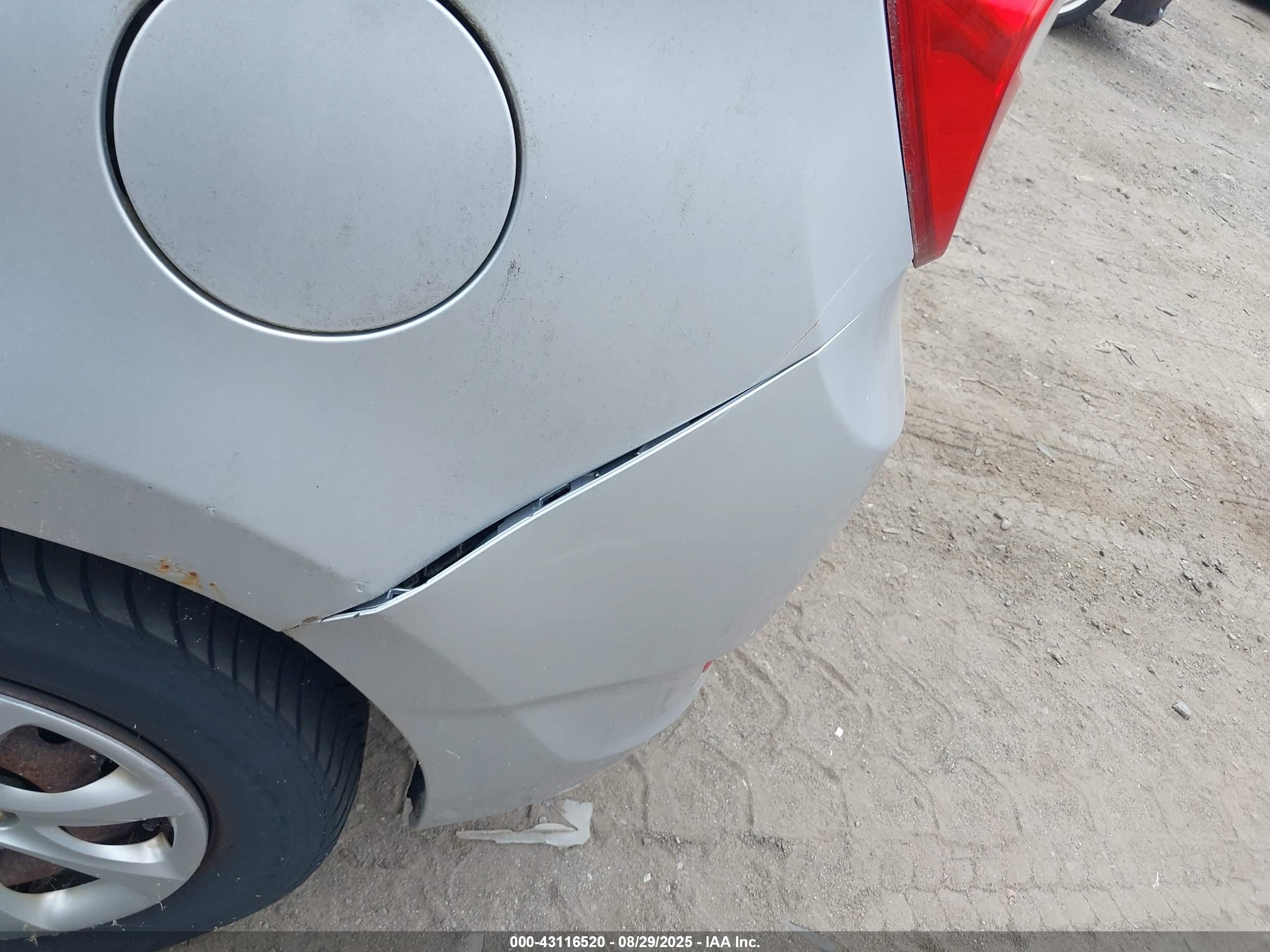 HYUNDAI ACCENT image 6