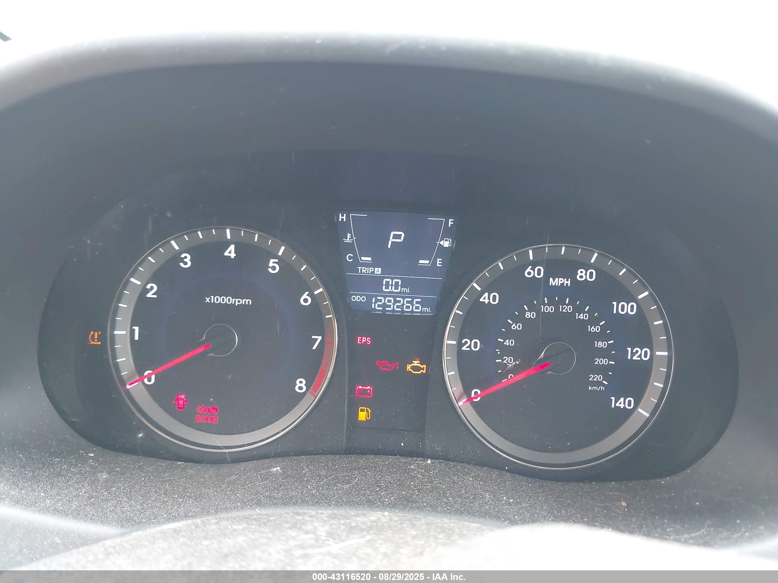 HYUNDAI ACCENT image 7