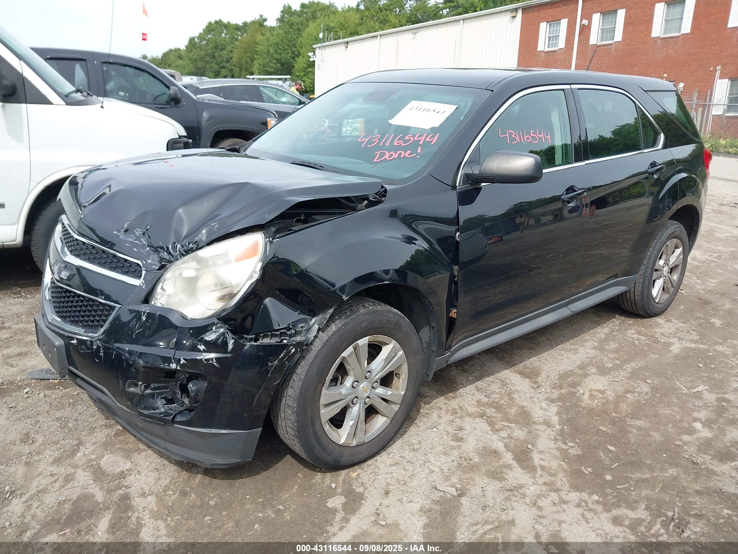 CHEVROLET EQUINOX image 2