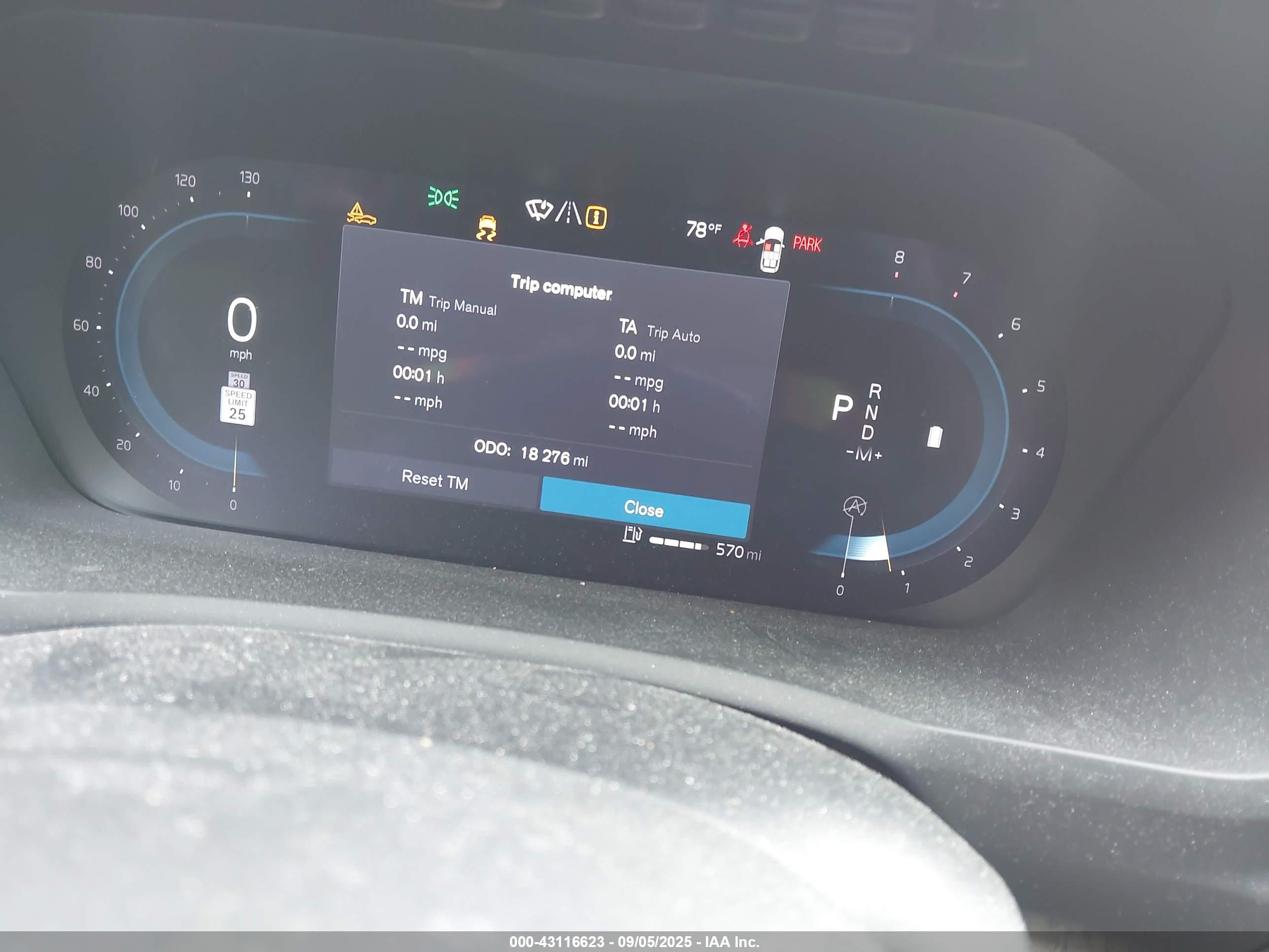 VOLVO XC90 image 7