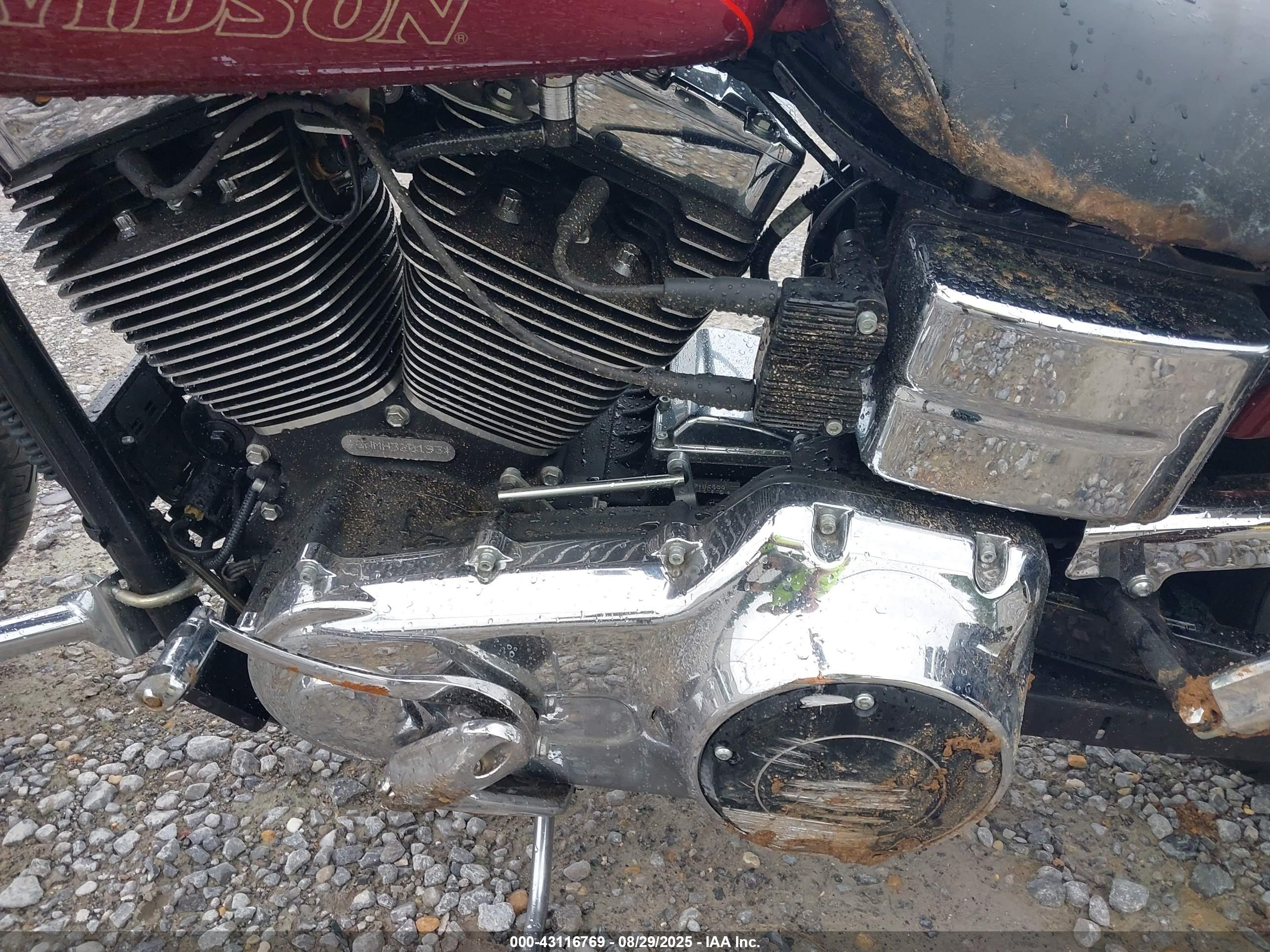 HARLEY-DAVIDSON FXDL image 9