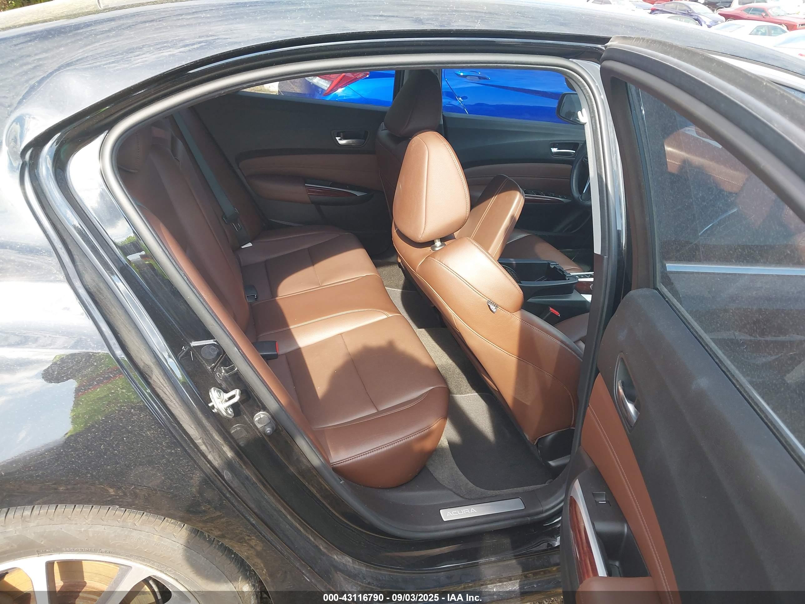 ACURA TLX image 8