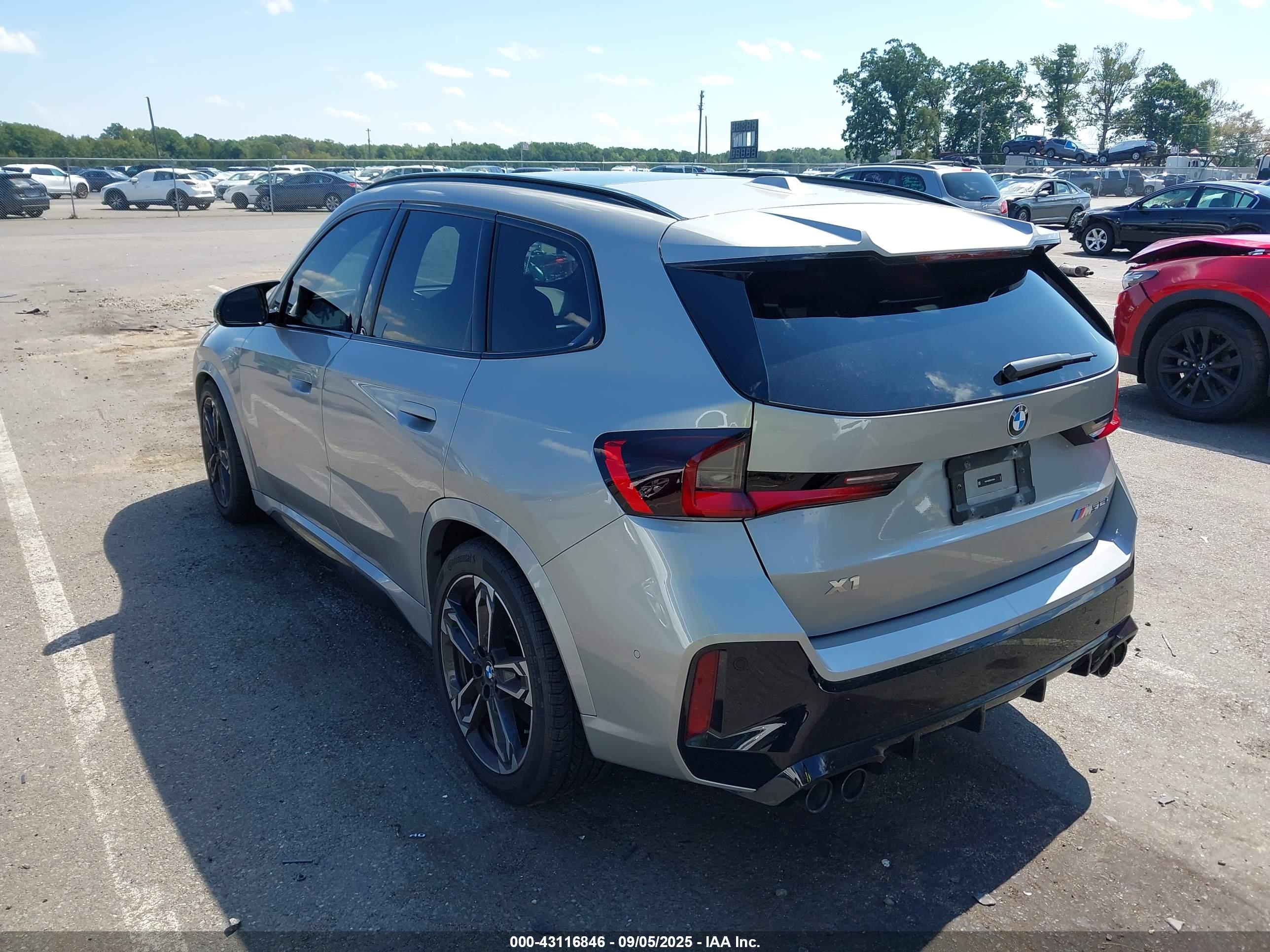 BMW X1 image 3