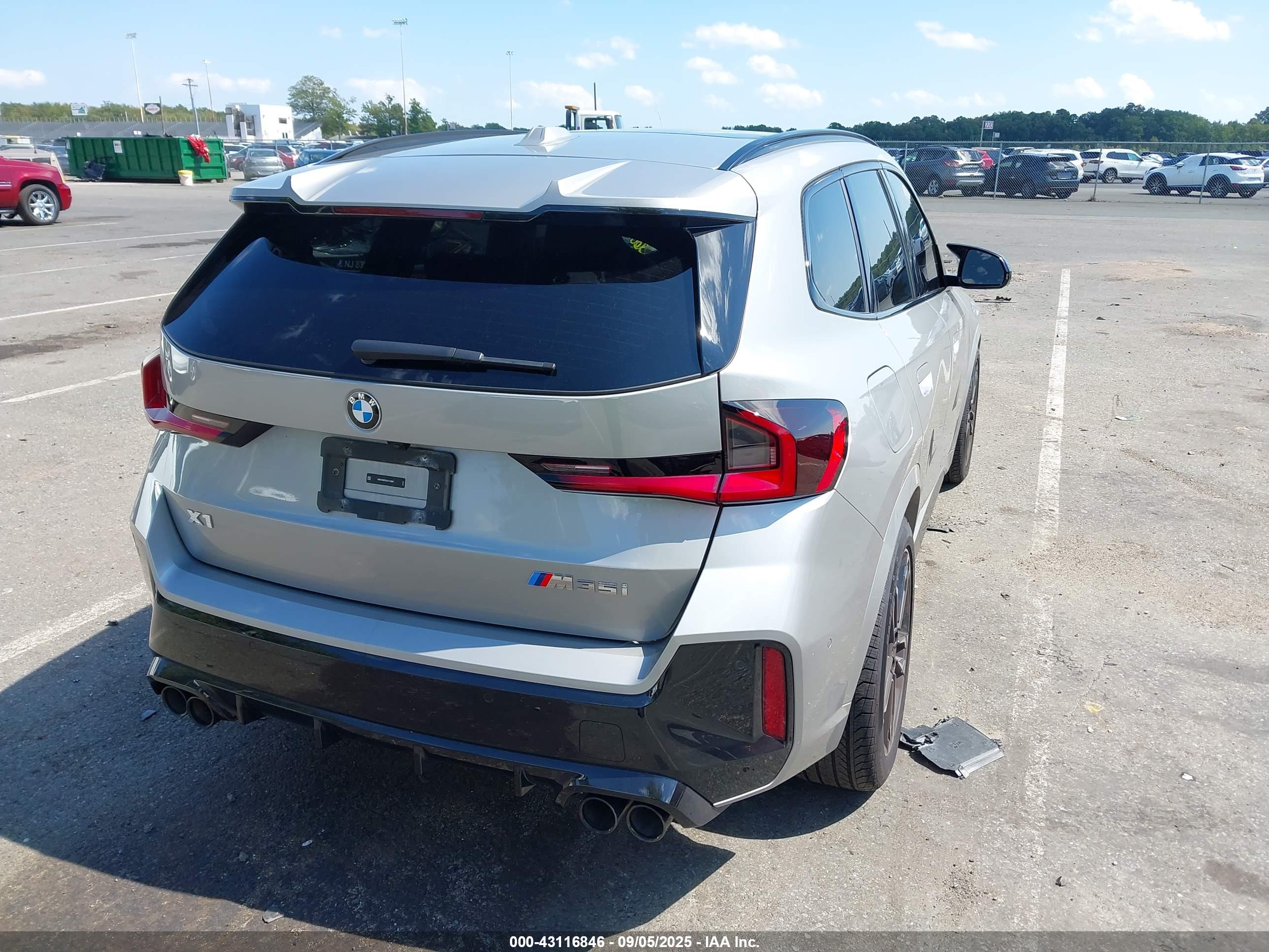 BMW X1 image 4