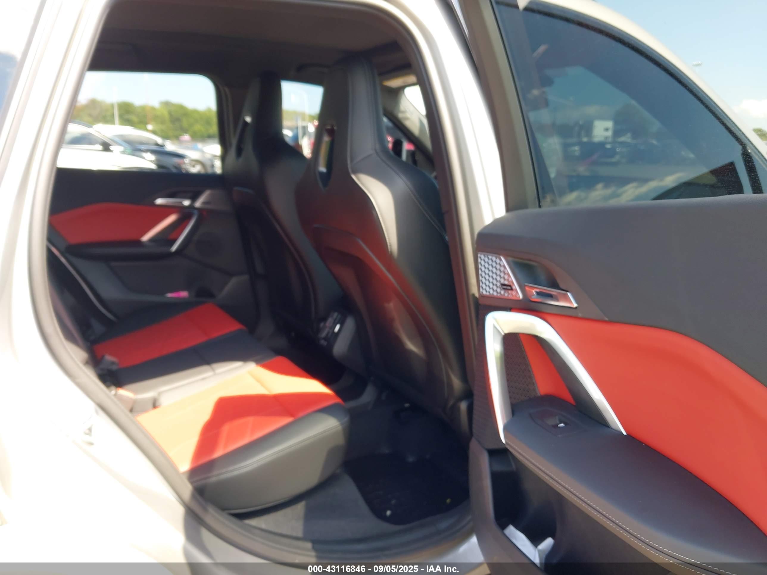 BMW X1 image 8