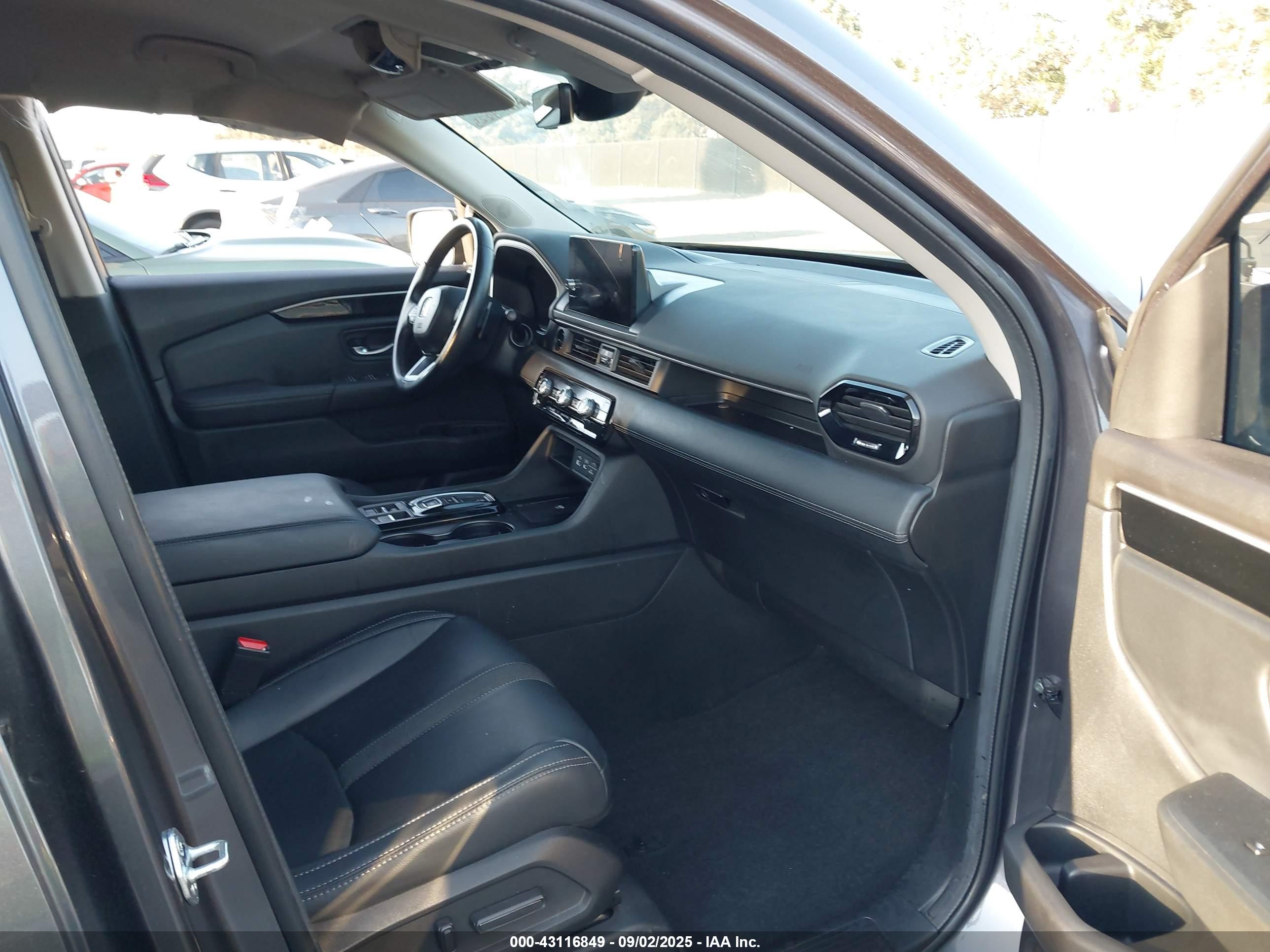 HONDA PILOT image 5