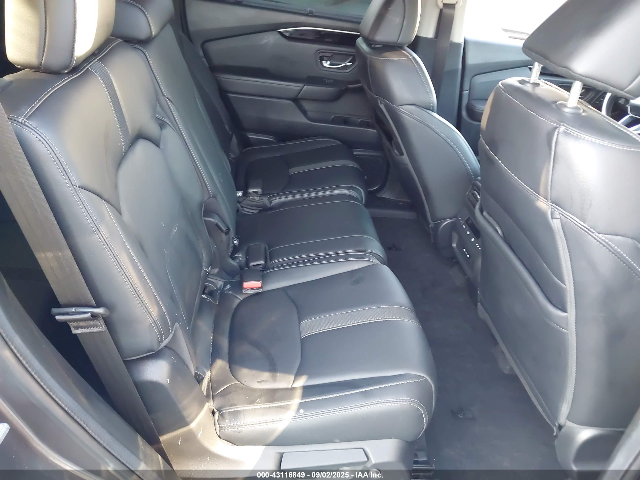 HONDA PILOT image 8