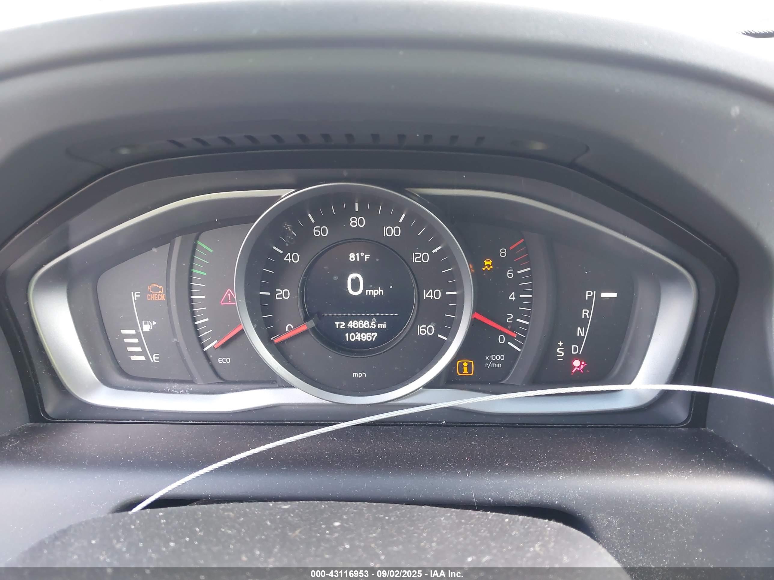 VOLVO XC60 image 7