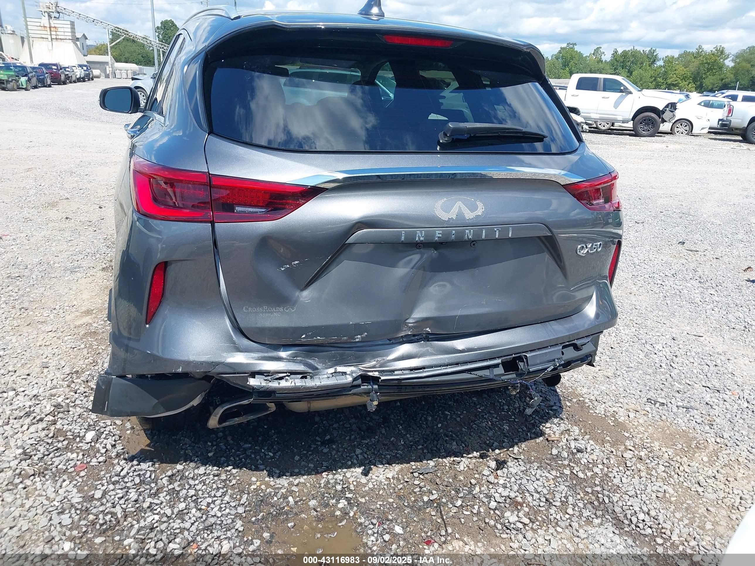 INFINITI QX50 image 6