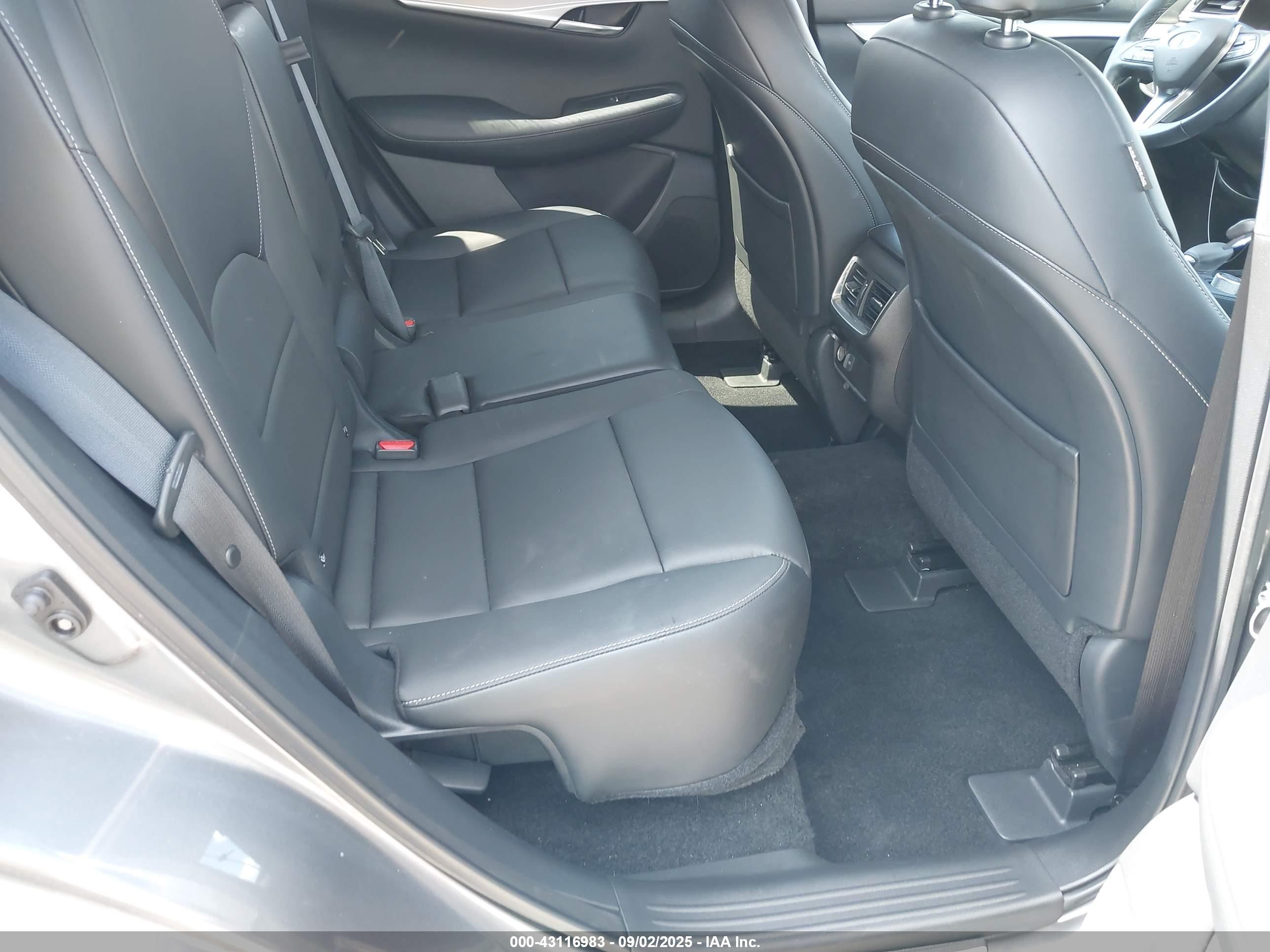 INFINITI QX50 image 8