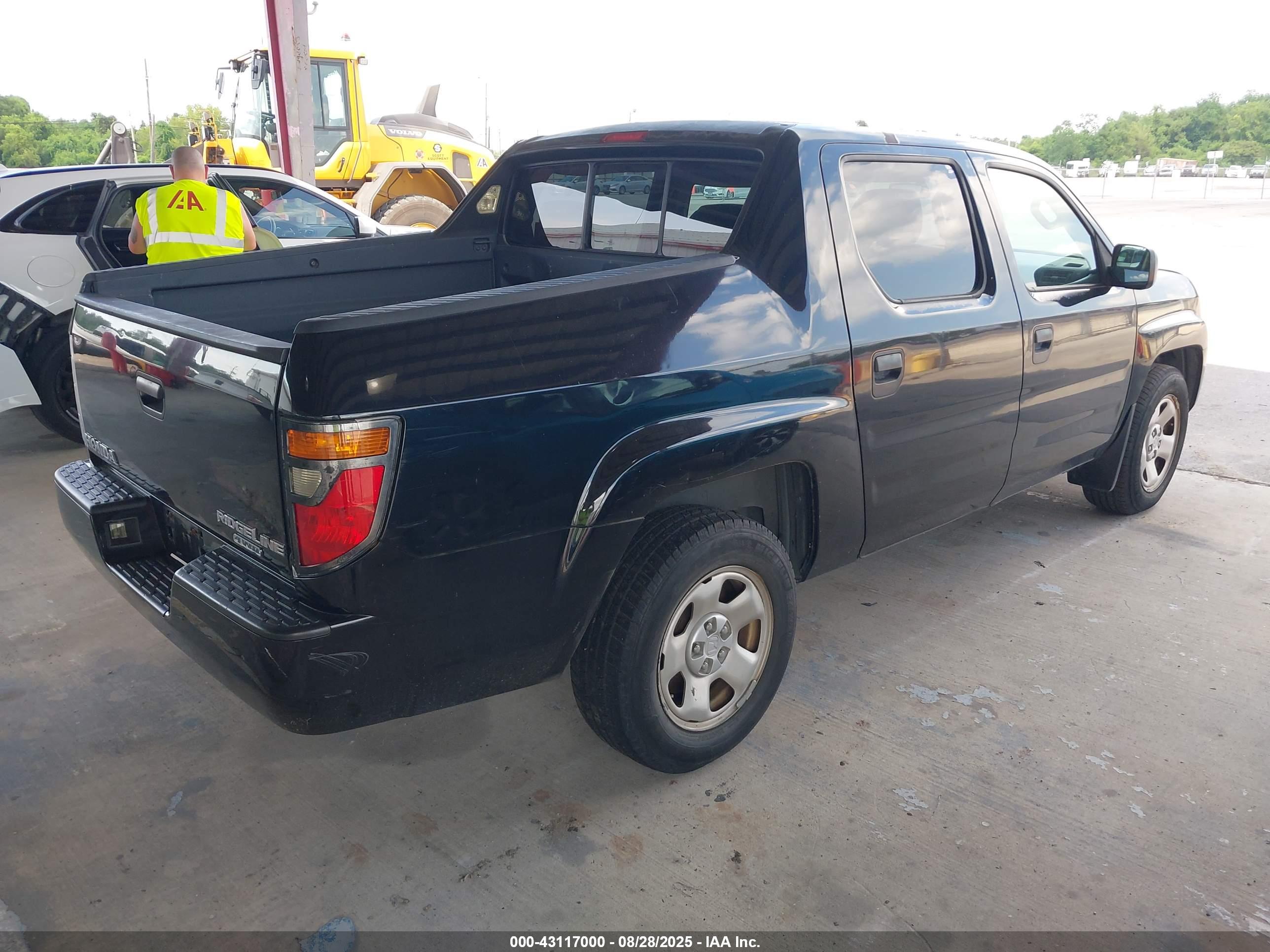 HONDA RIDGELINE image 4