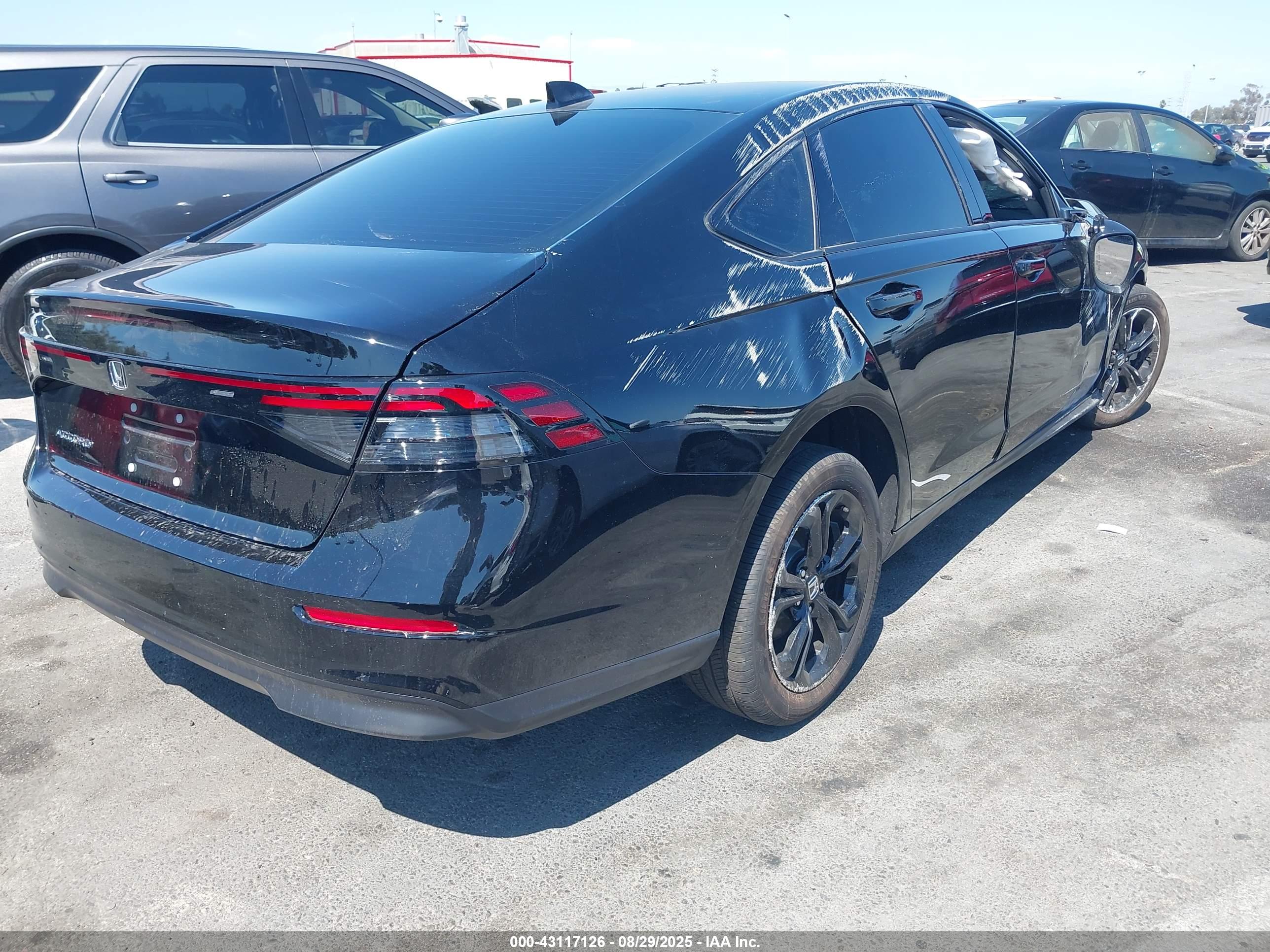 HONDA ACCORD image 4