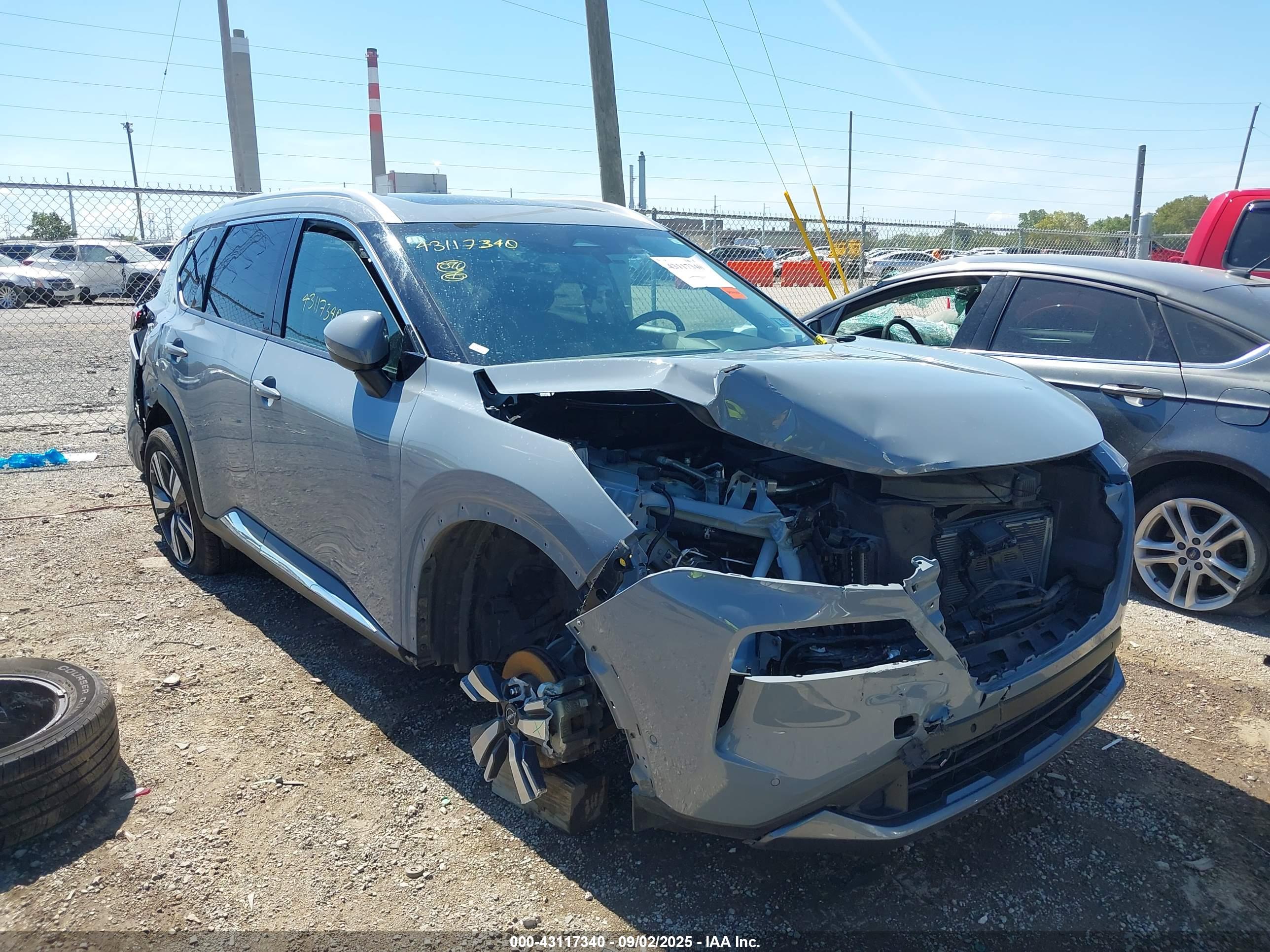 NISSAN ROGUE image 6