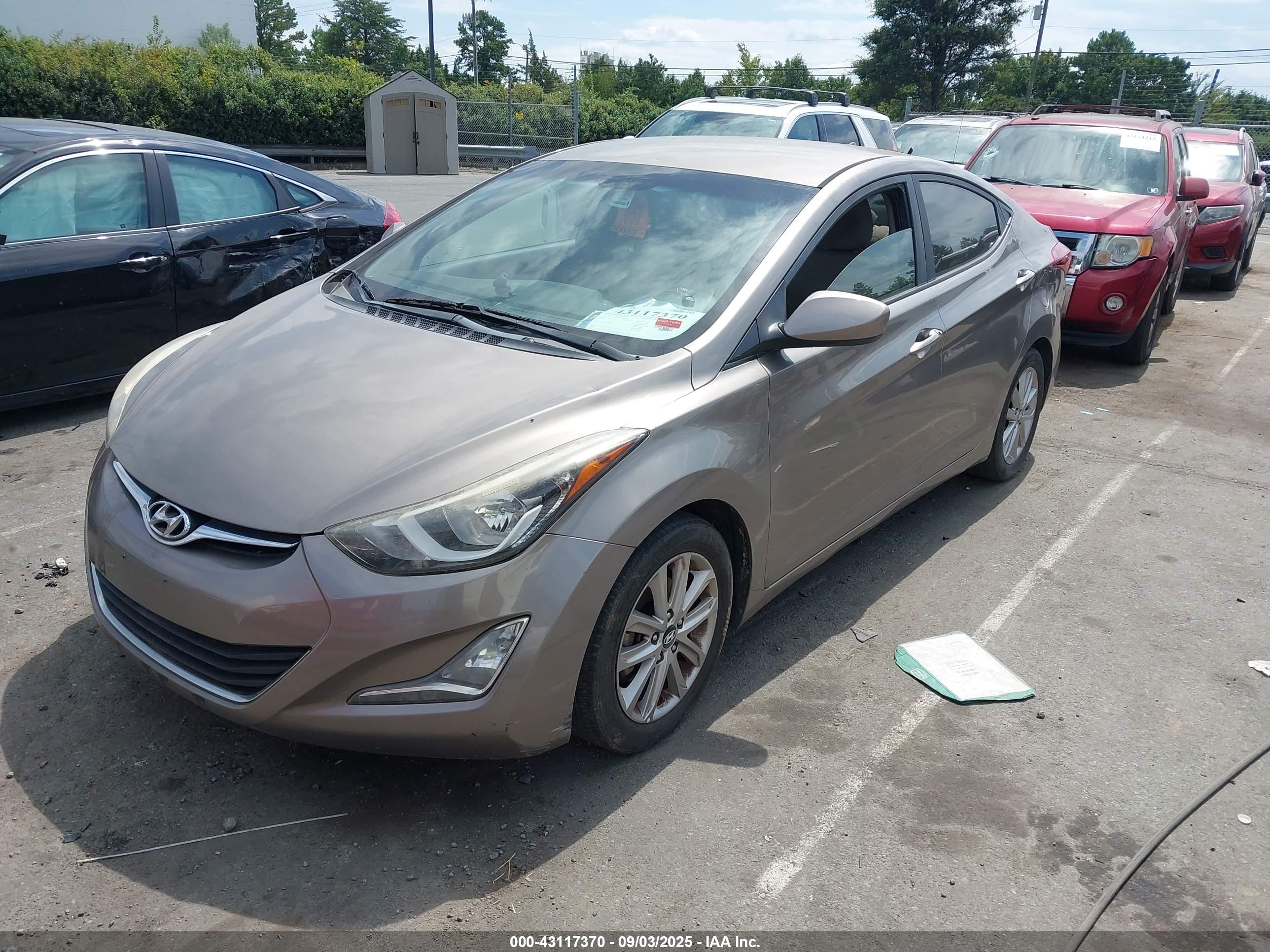 HYUNDAI ELANTRA image 2