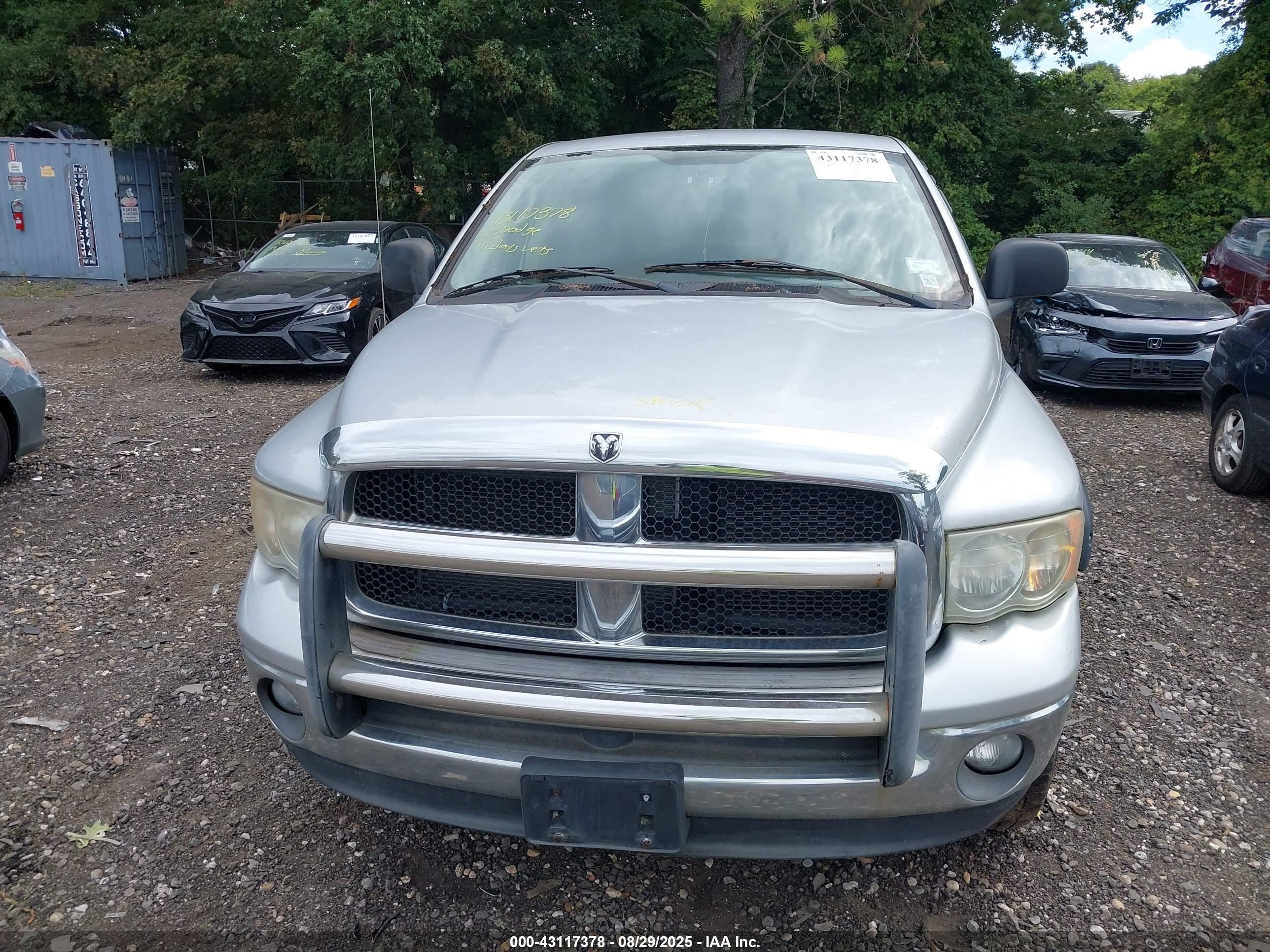 DODGE RAM image 6