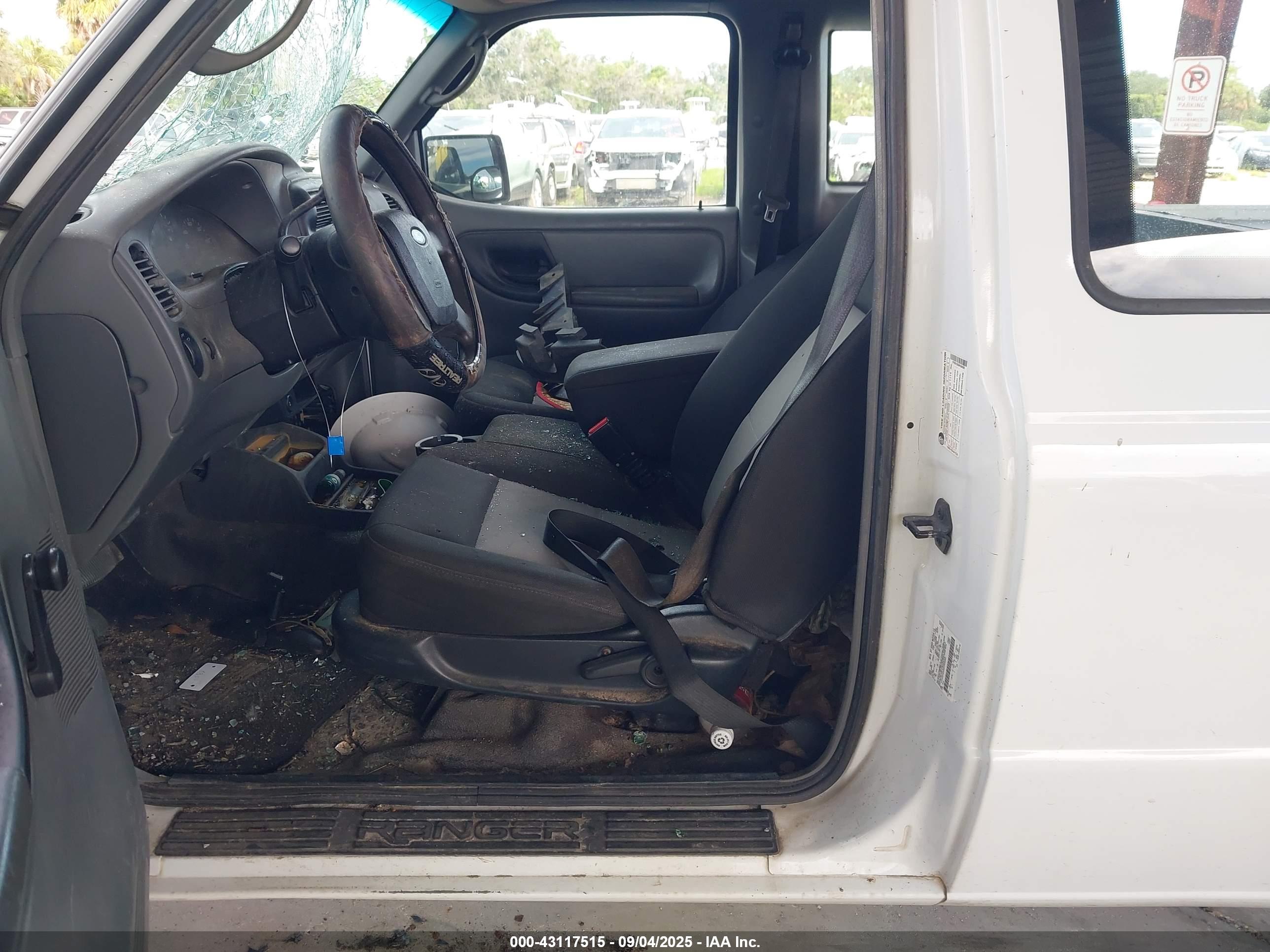 FORD RANGER image 8