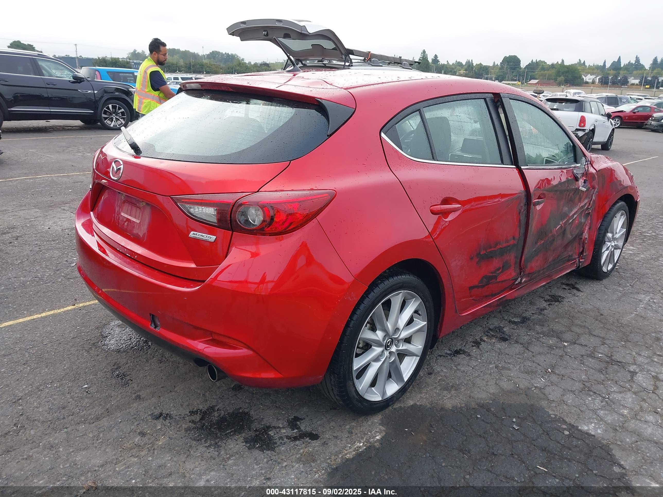 MAZDA MAZDA3 image 4