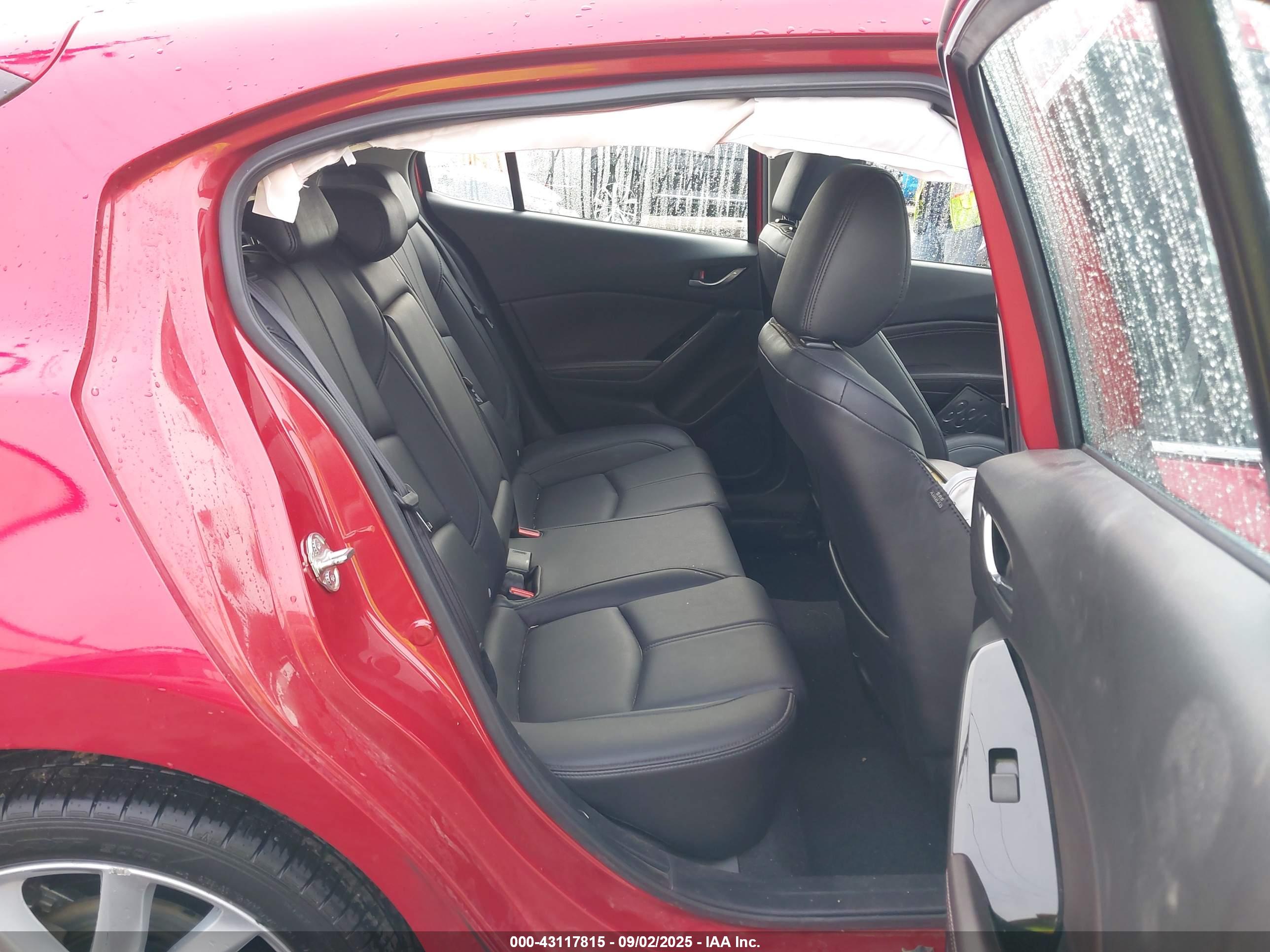 MAZDA MAZDA3 image 8