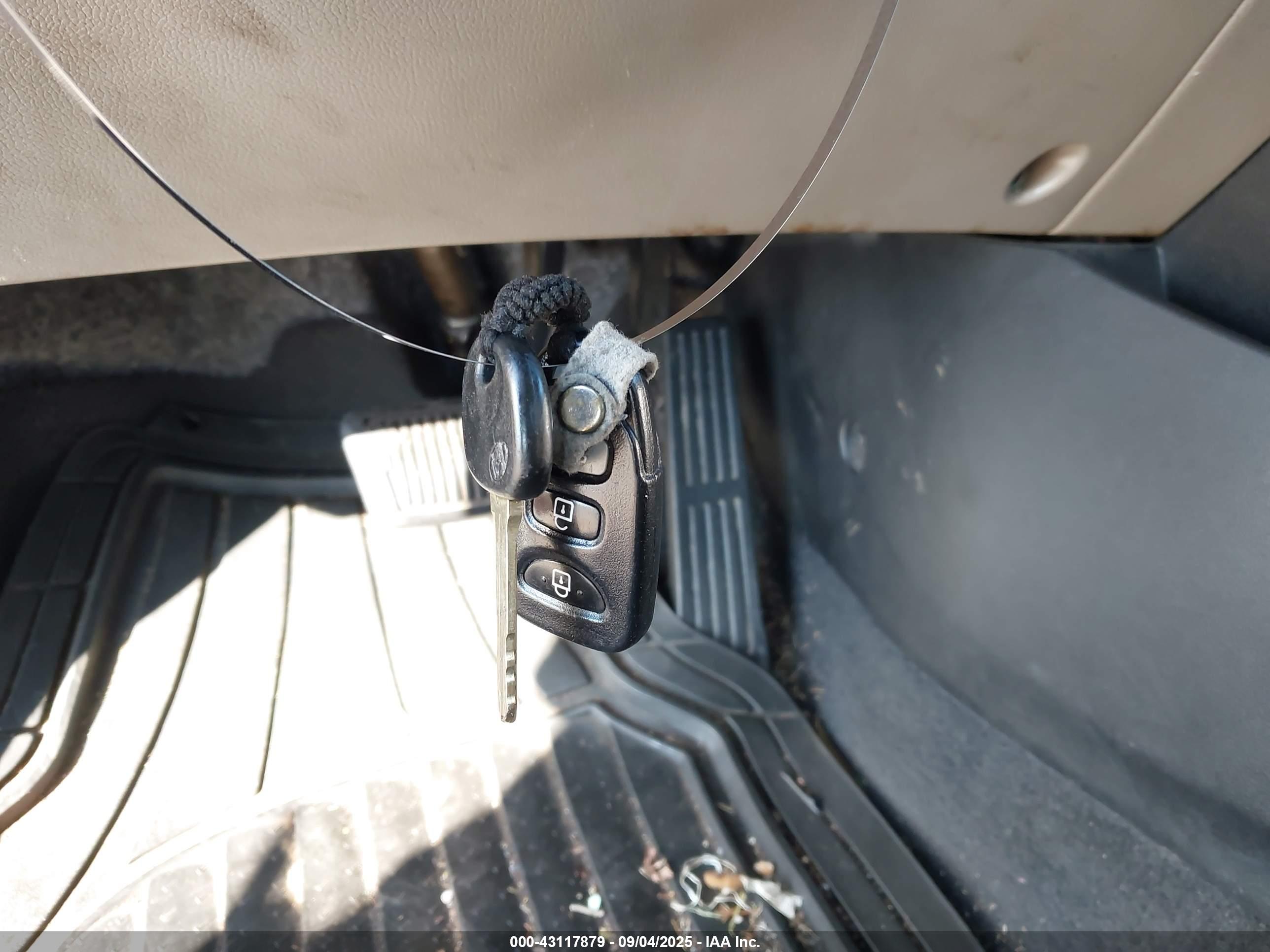 HYUNDAI ELANTRA image 11