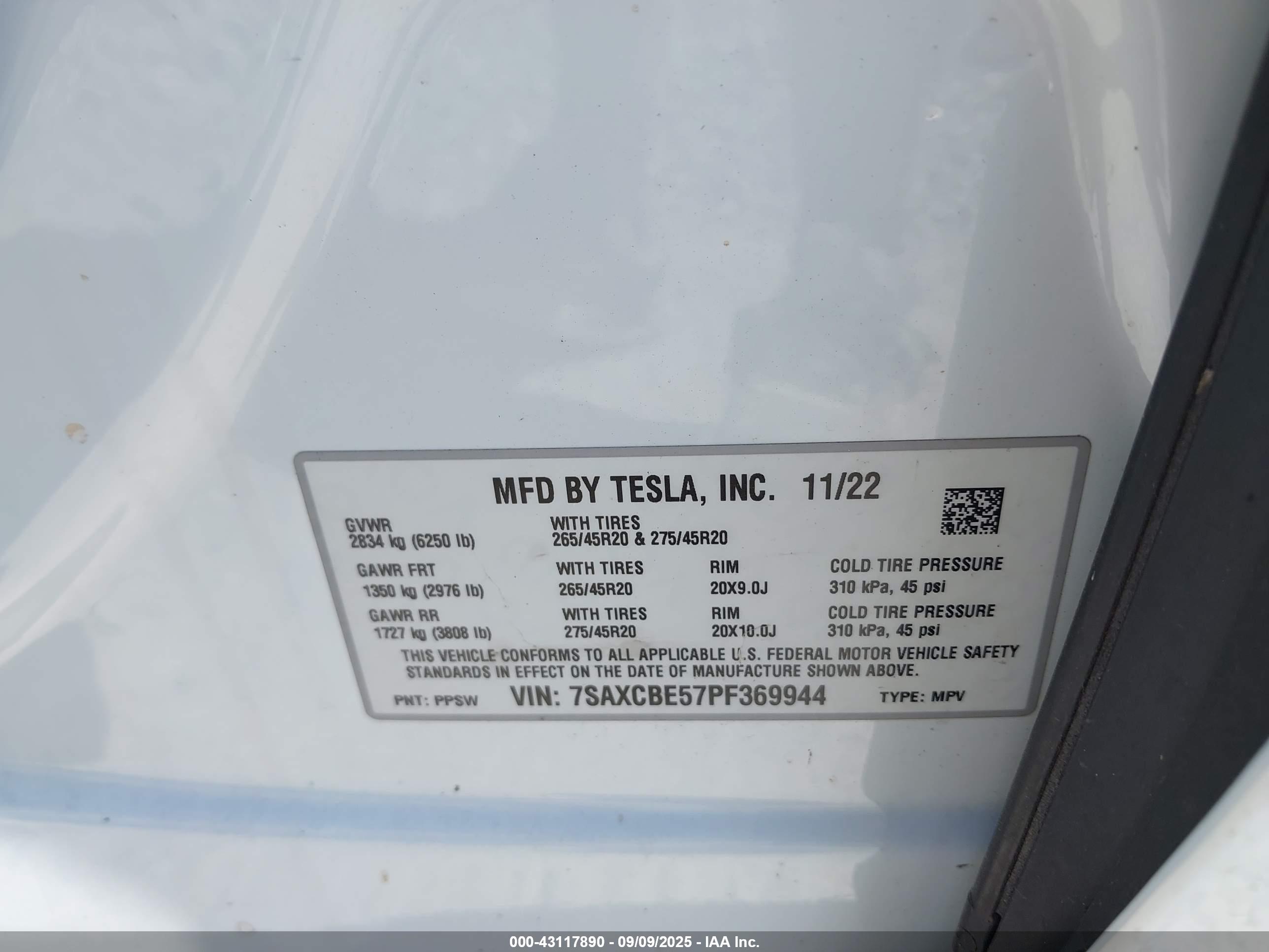TESLA MODEL image 9