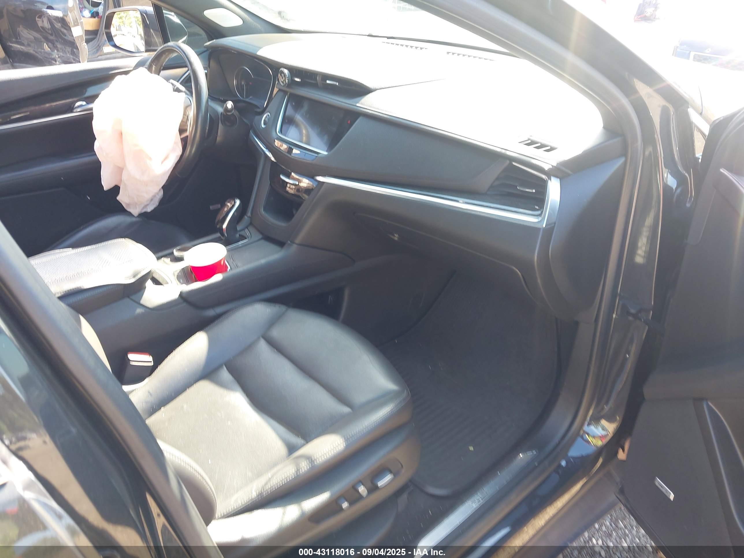 CADILLAC XT5 image 5