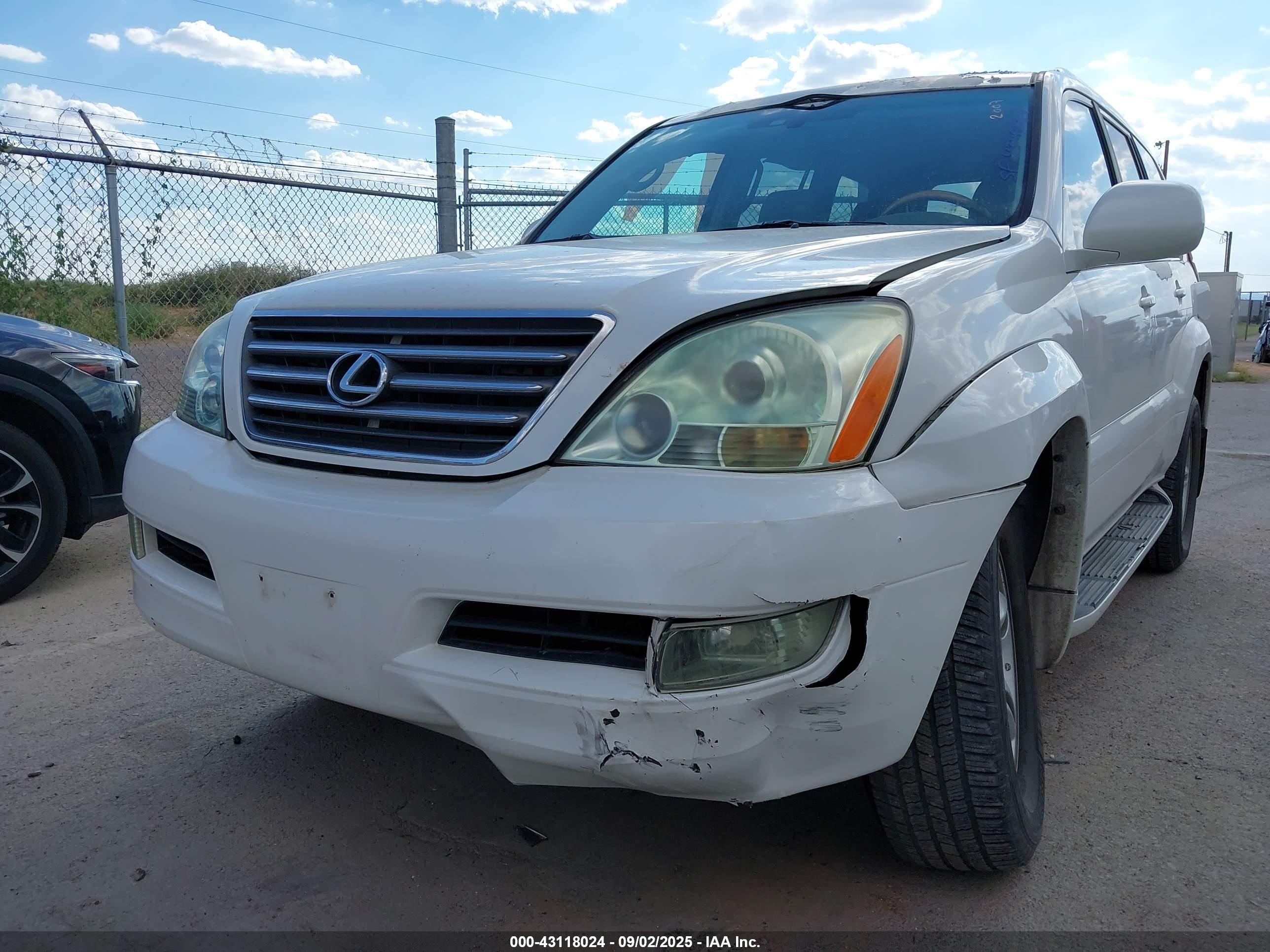 LEXUS GX image 6
