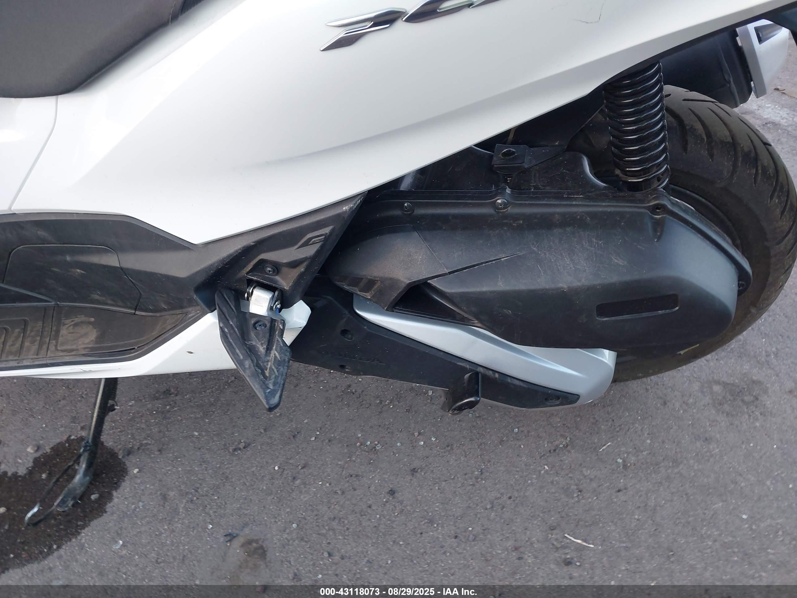 HONDA WW150 image 9