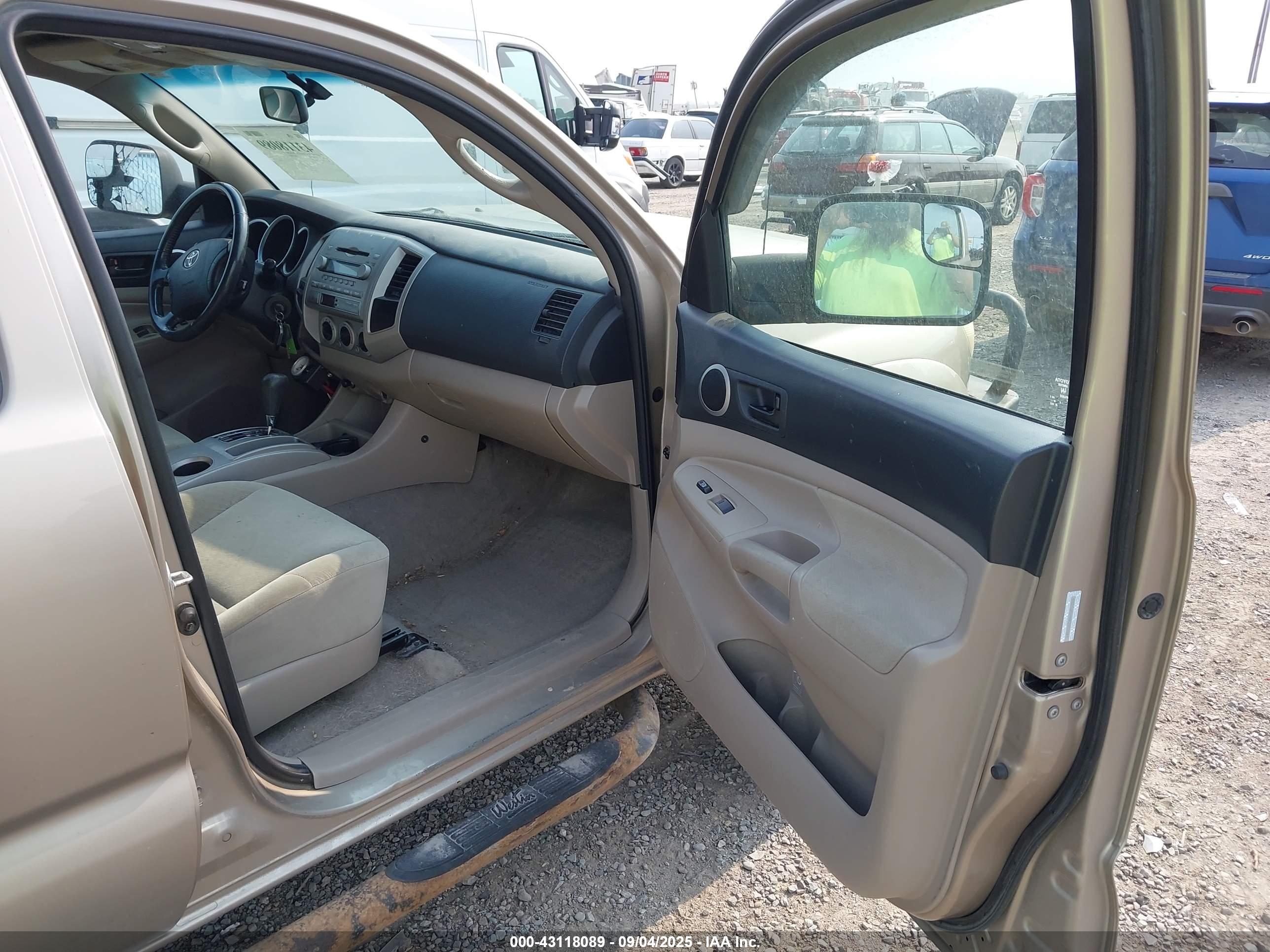 TOYOTA TACOMA image 5