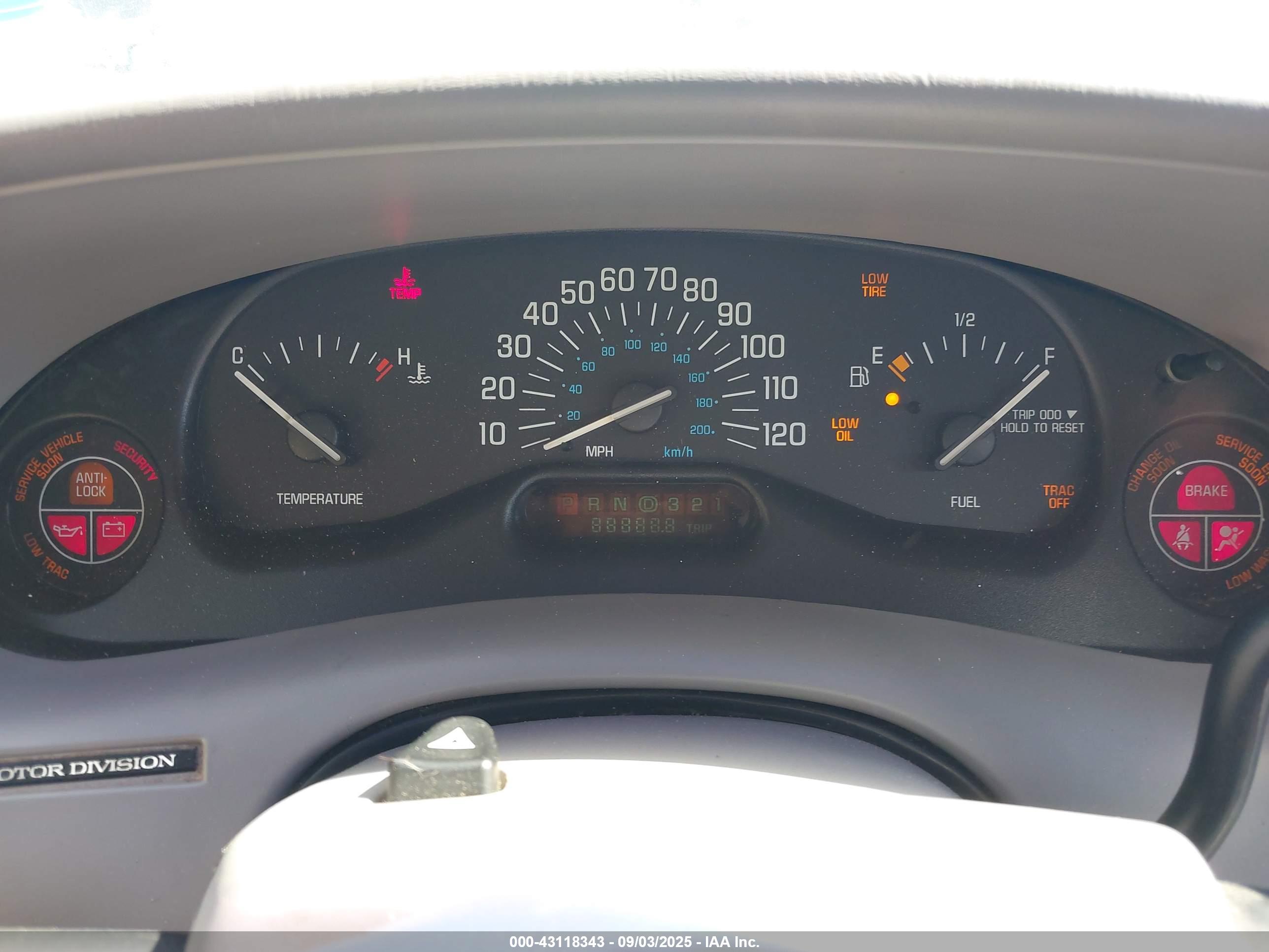 BUICK CENTURY image 7